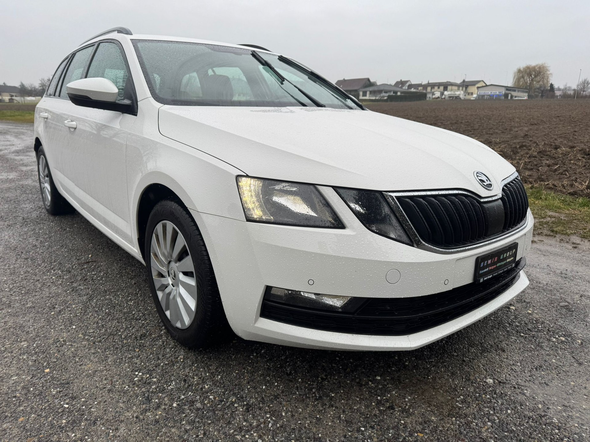 SKODA Octavia Combi 2.0 TDI Ambition 4x4-image-0