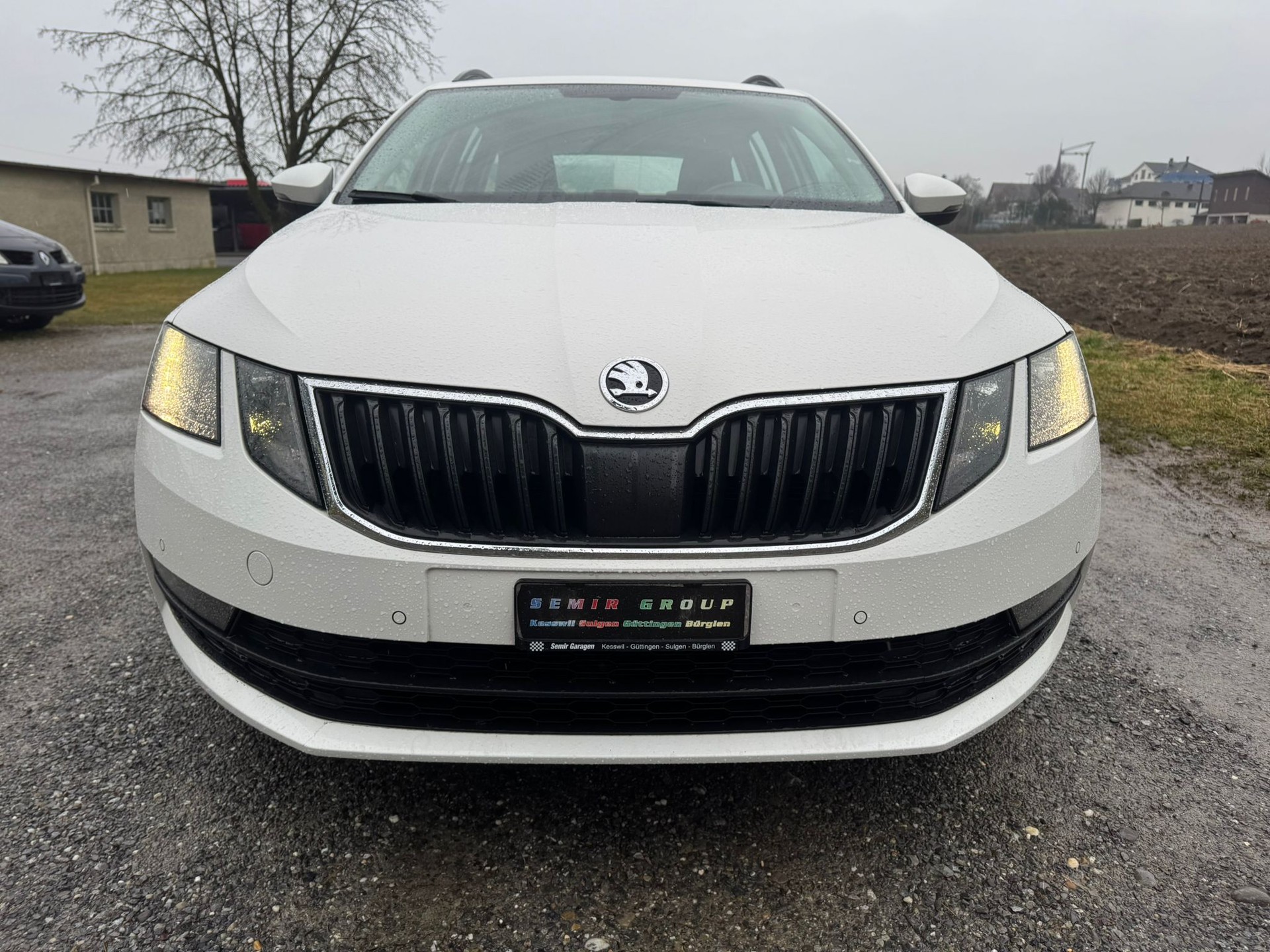 SKODA Octavia Combi 2.0 TDI Ambition 4x4-image-2