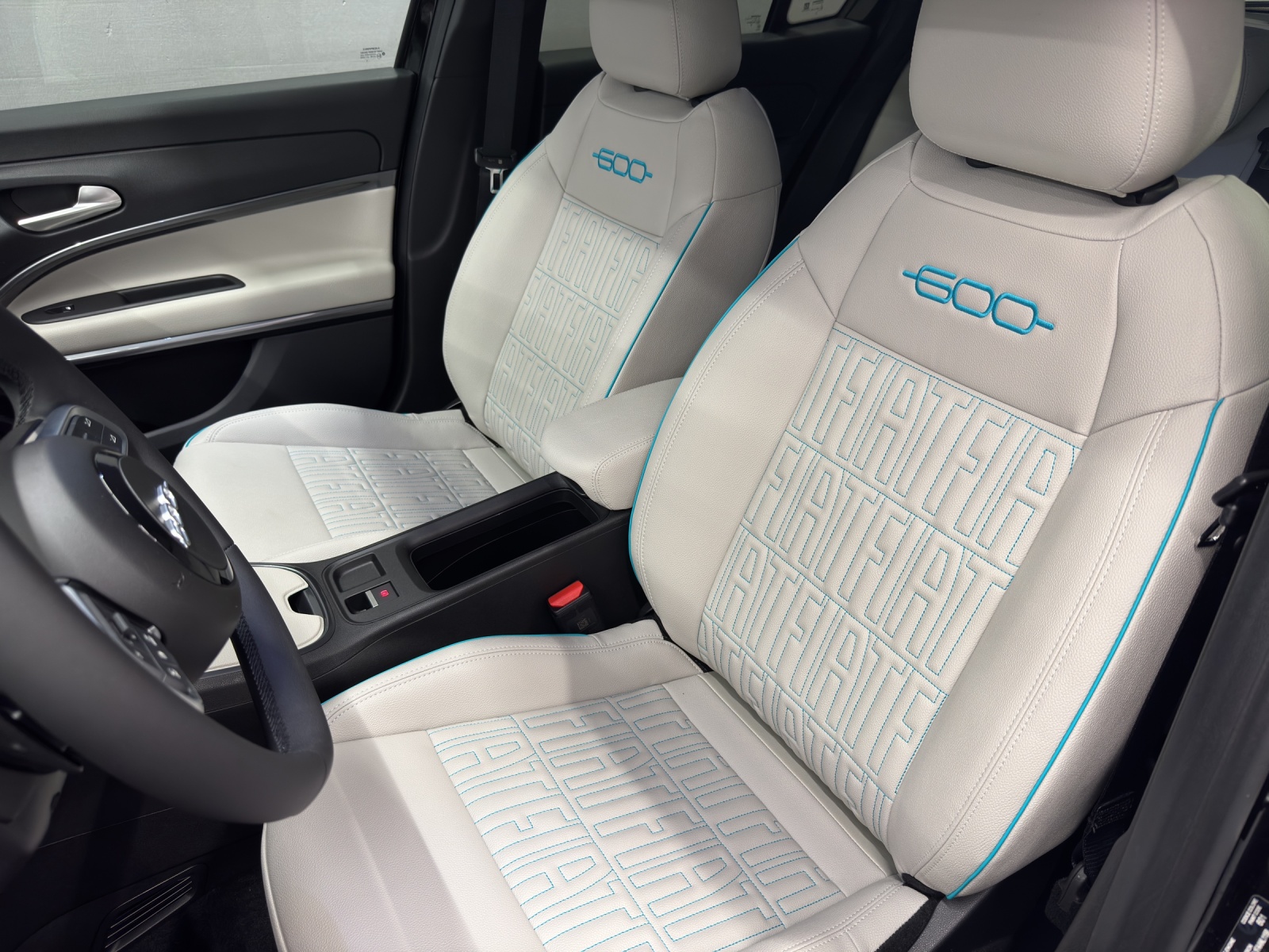 FIAT 600 1.2 Hybrid La Prima-image-14