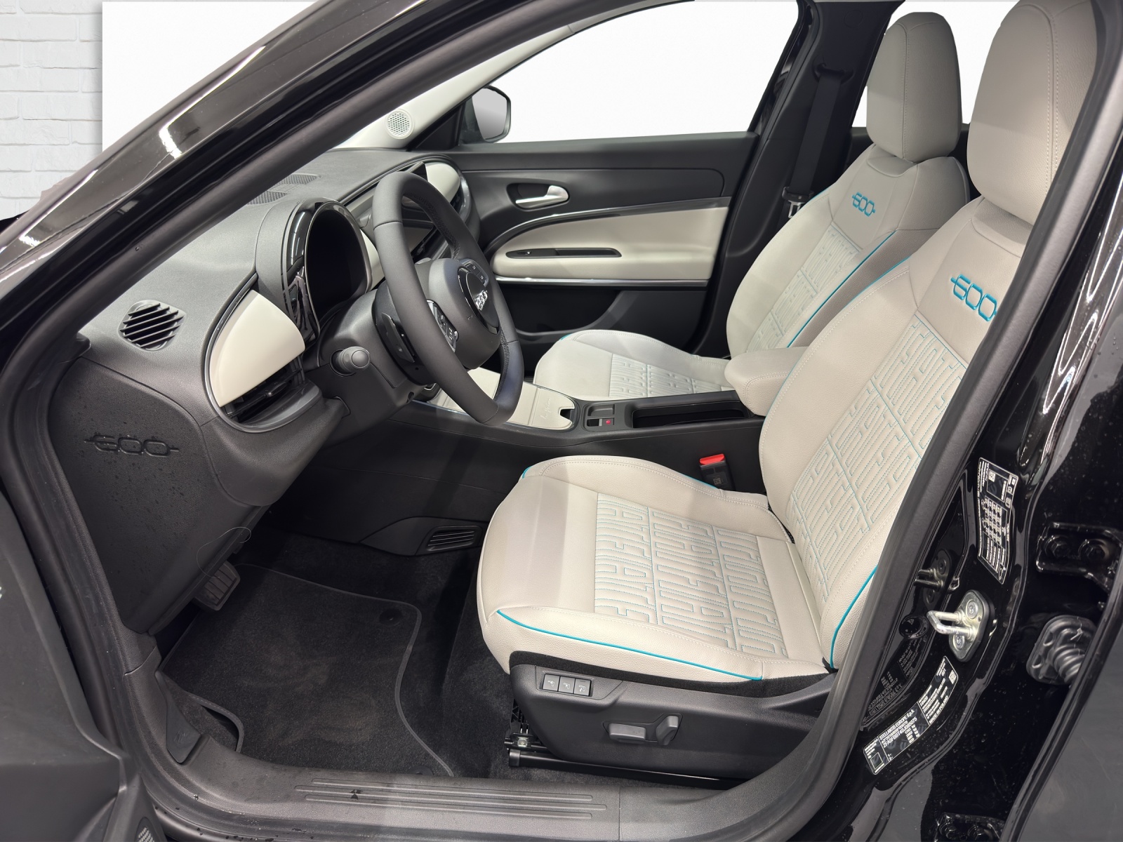 FIAT 600 1.2 Hybrid La Prima-image-6