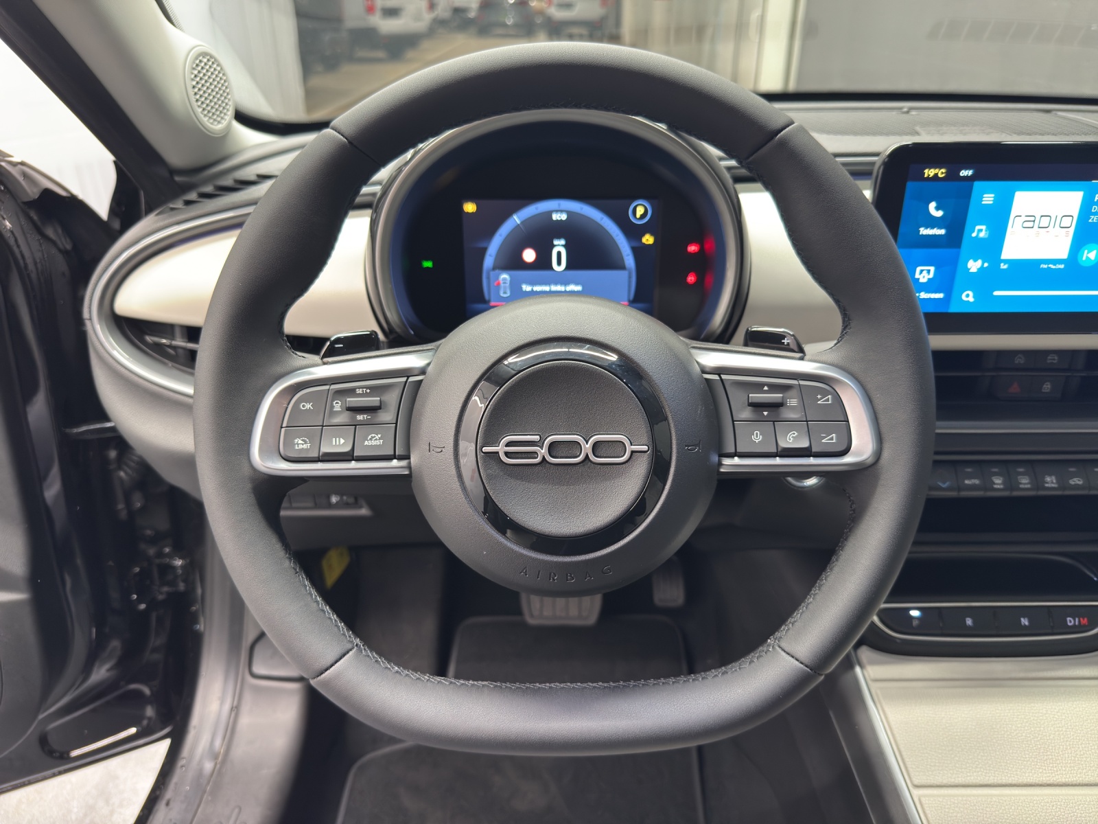 FIAT 600 1.2 Hybrid La Prima-image-15