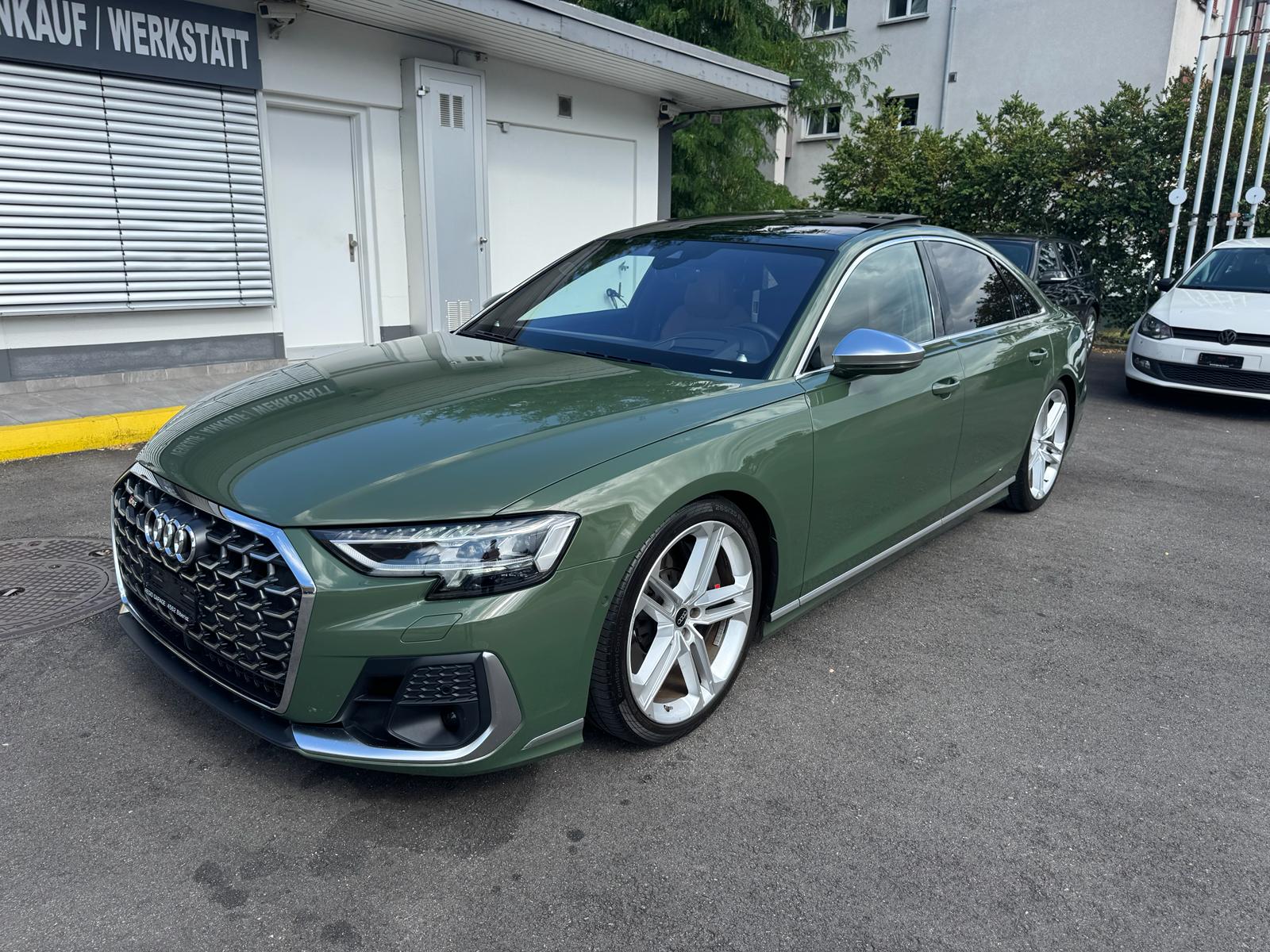 AUDI S8 TFSI quattro tiptronic-image-1