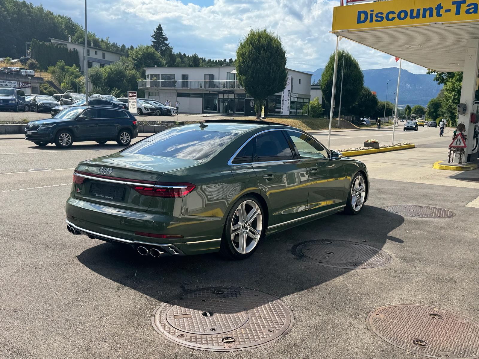 AUDI S8 TFSI quattro tiptronic-image-4