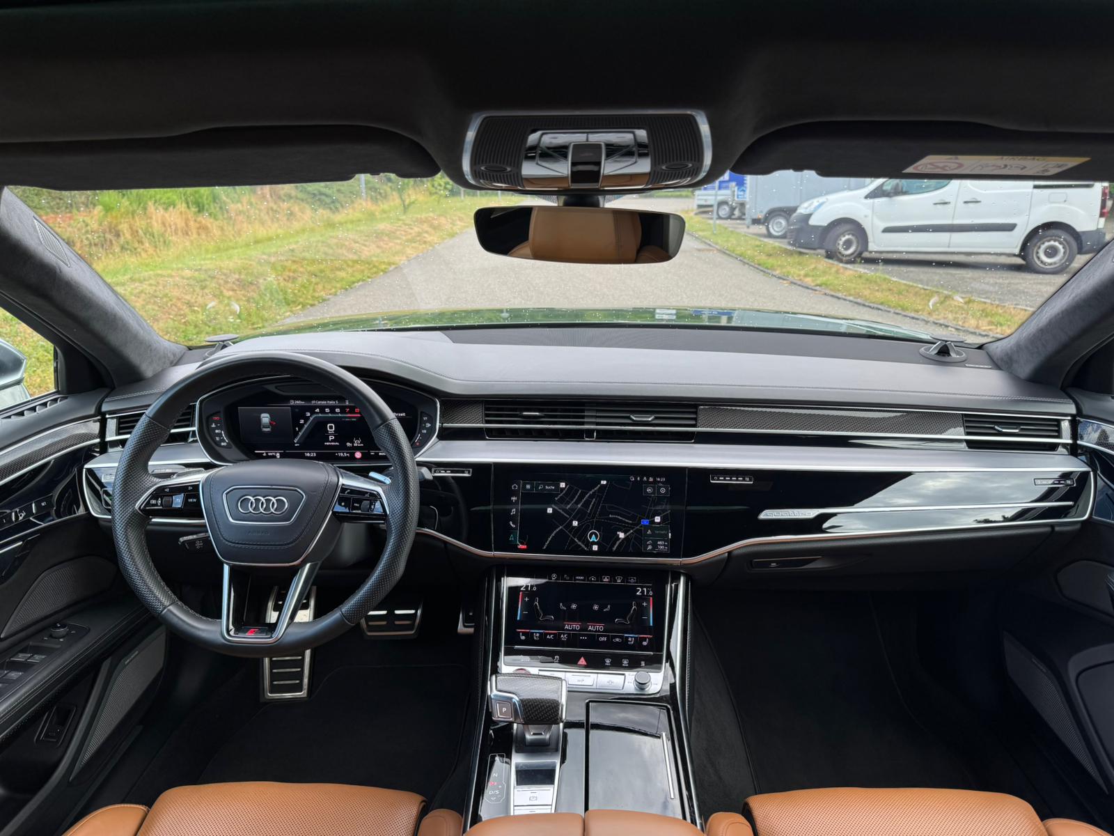 AUDI S8 TFSI quattro tiptronic-image-14
