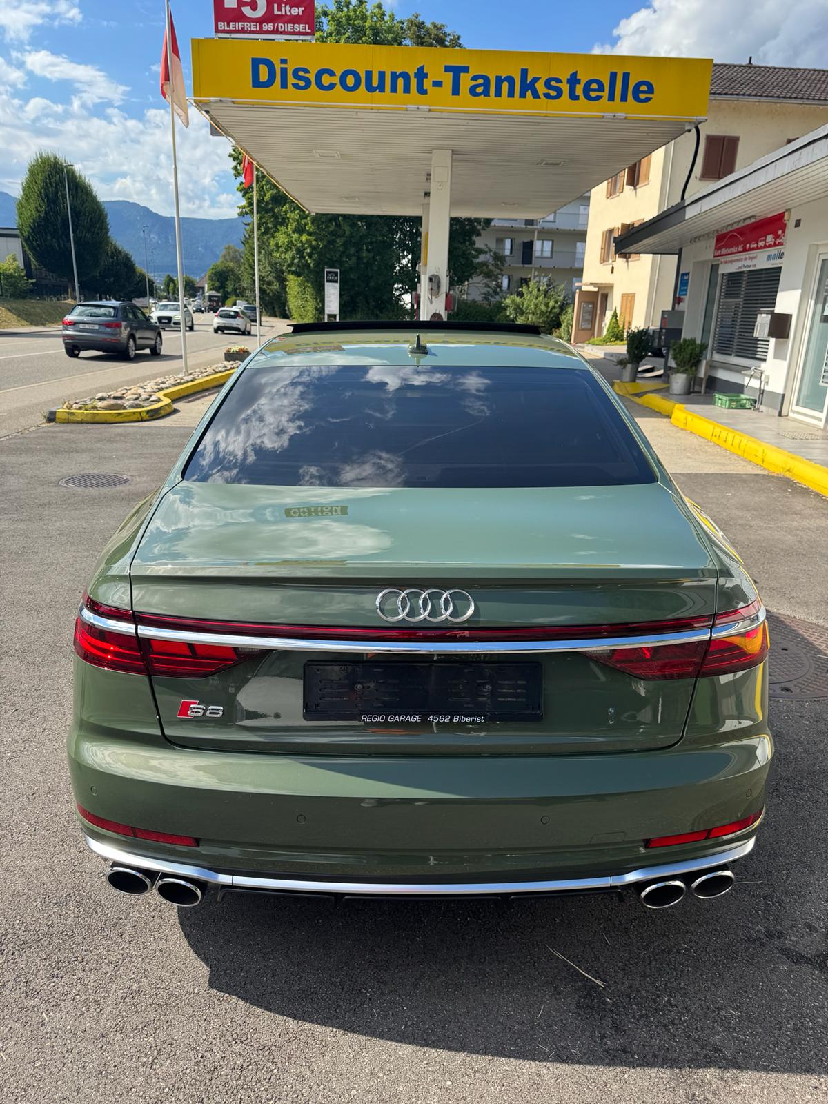 AUDI S8 TFSI quattro tiptronic-image-7