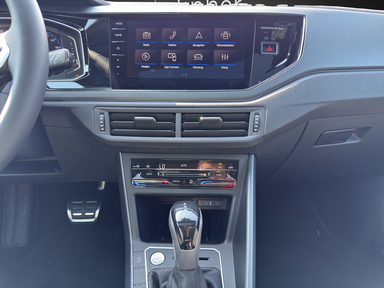 VW Polo 1.0 TSI R-Line DSG-image-11