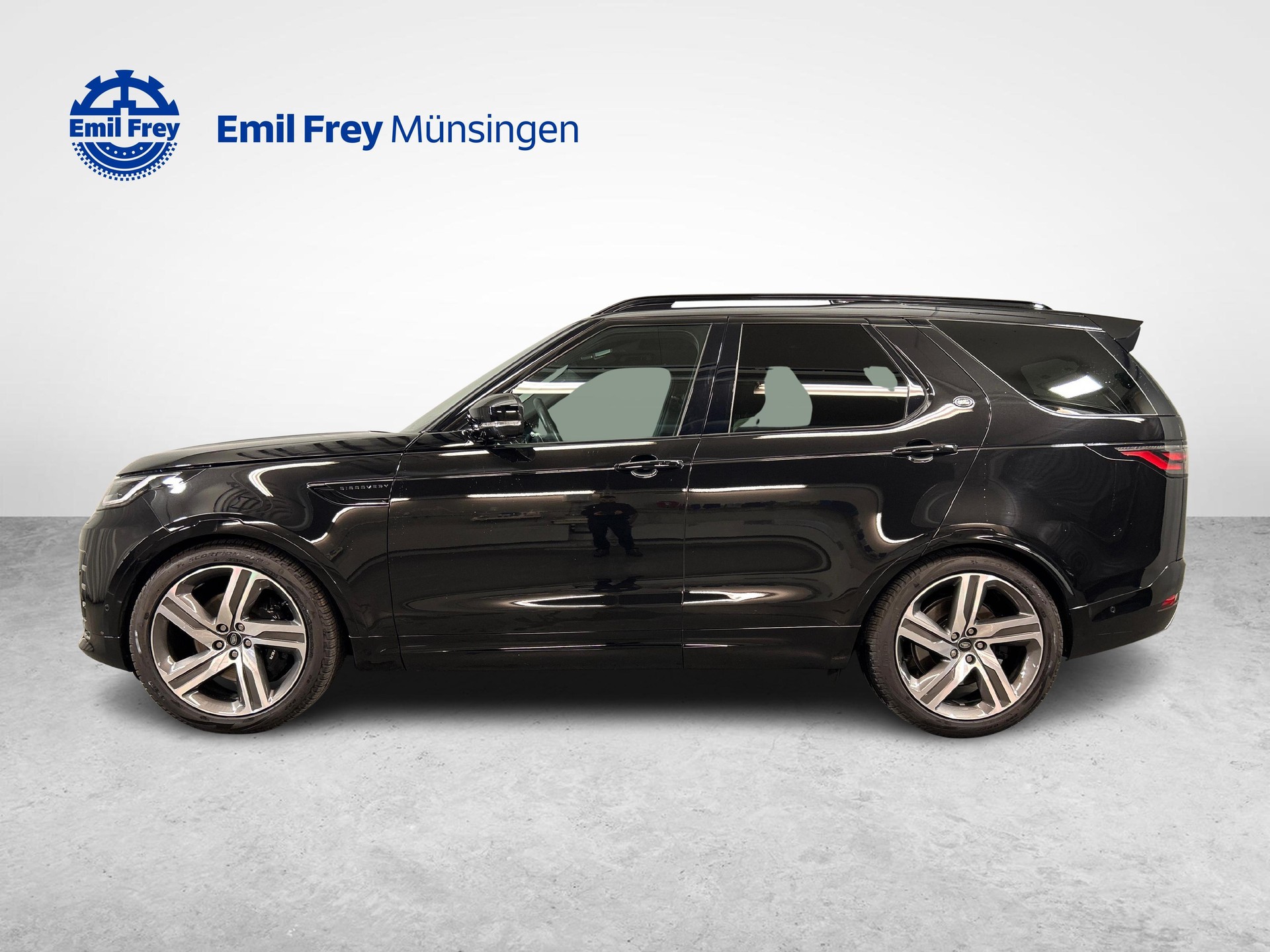 LAND ROVER Discovery 3.0 I6 Metropolitan Edition-image-5