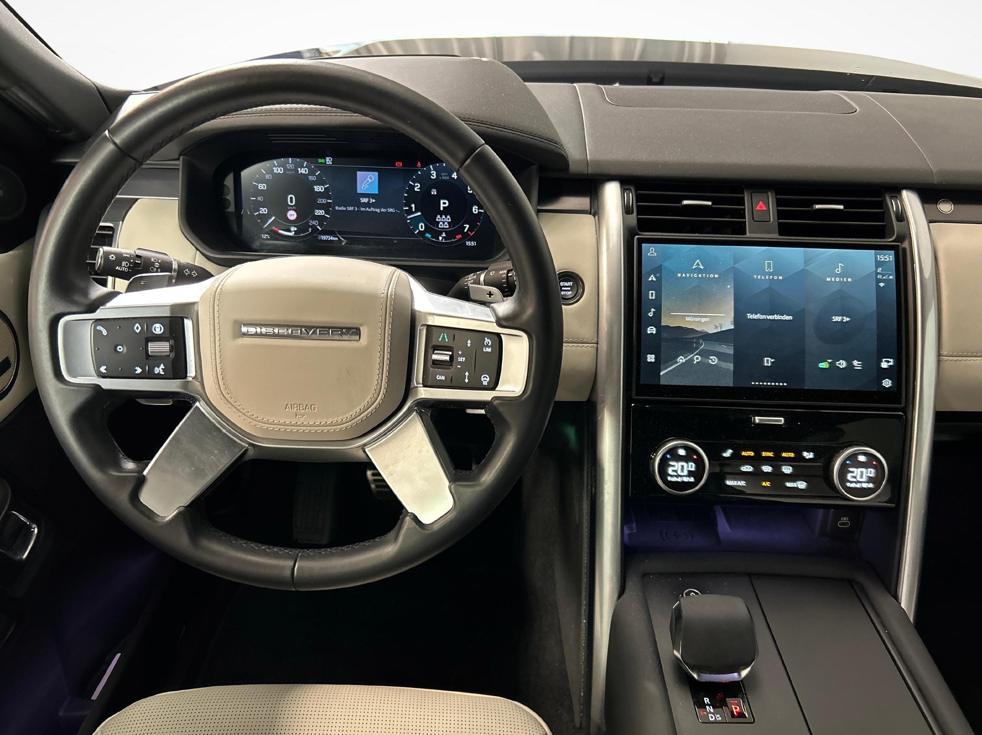 LAND ROVER Discovery 3.0 I6 Metropolitan Edition-image-6