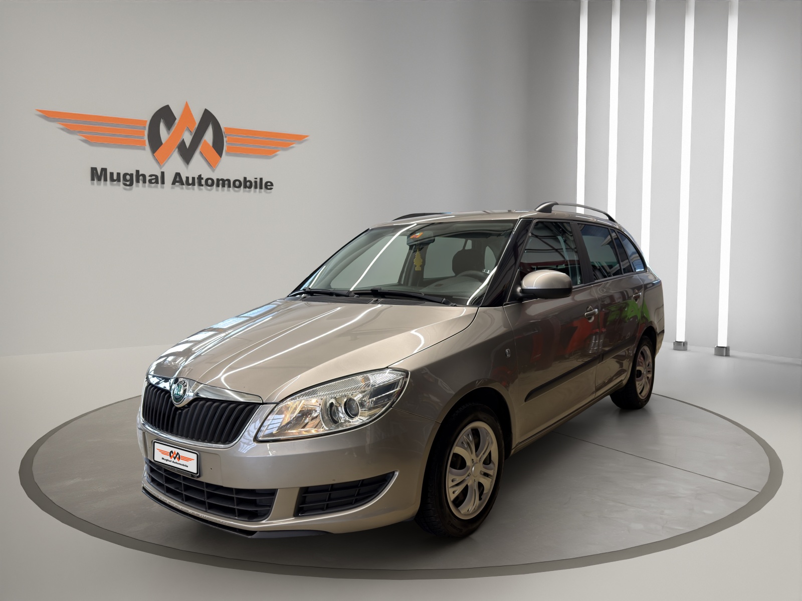 SKODA Fabia 1.2 TSI Ambiente-image-0