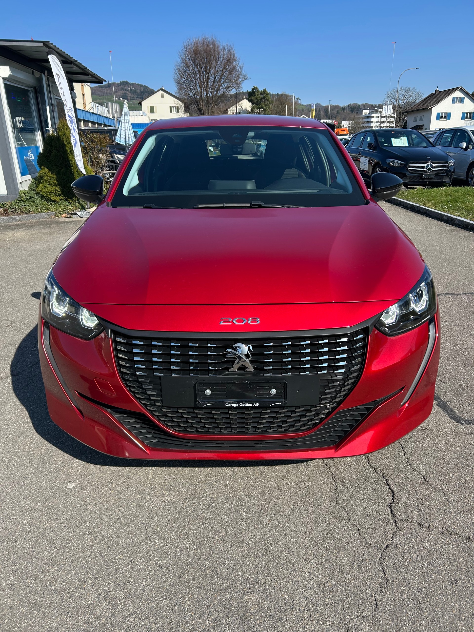 PEUGEOT 208 1.2 PureTech Allure Pack EAT8-image-0