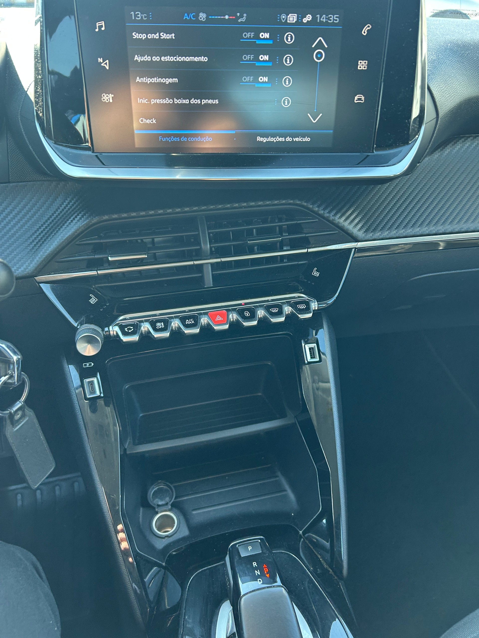 PEUGEOT 208 1.2 PureTech Allure Pack EAT8-image-9