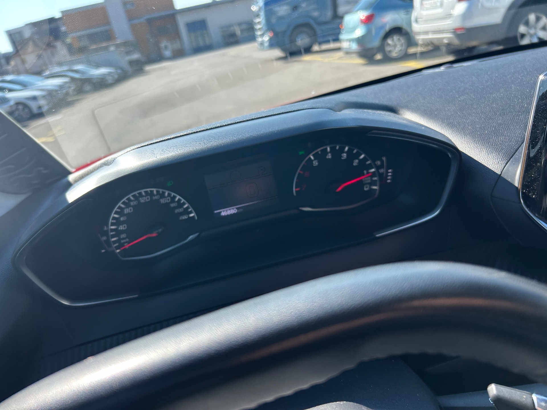 PEUGEOT 208 1.2 PureTech Allure Pack EAT8-image-3