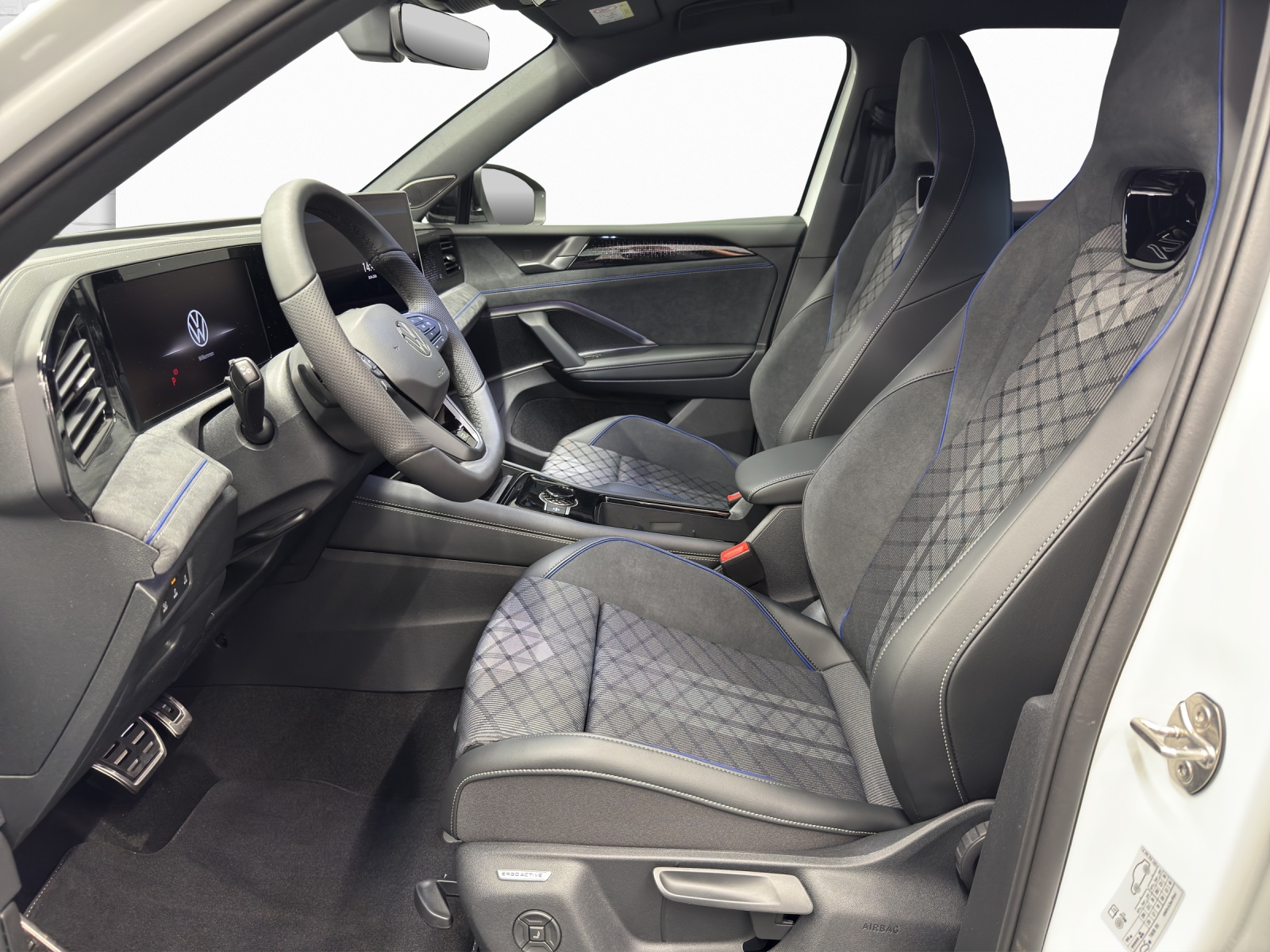 VW Tiguan 2.0 TDI SCR R-Line United DSG 4motion-image-6