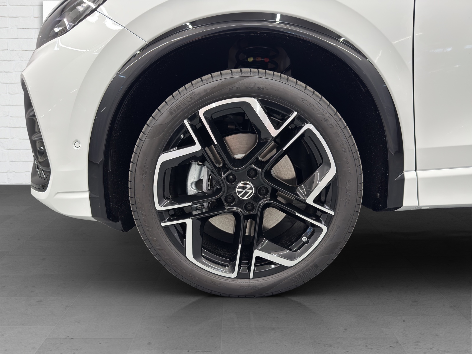 VW Tiguan 2.0 TDI SCR R-Line United DSG 4motion-image-5