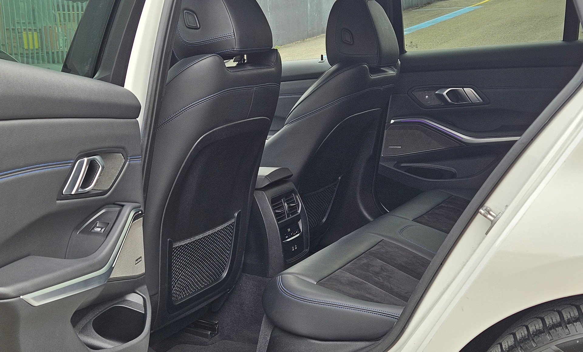 BMW 320i Touring Pure M Sport Steptronic-image-7
