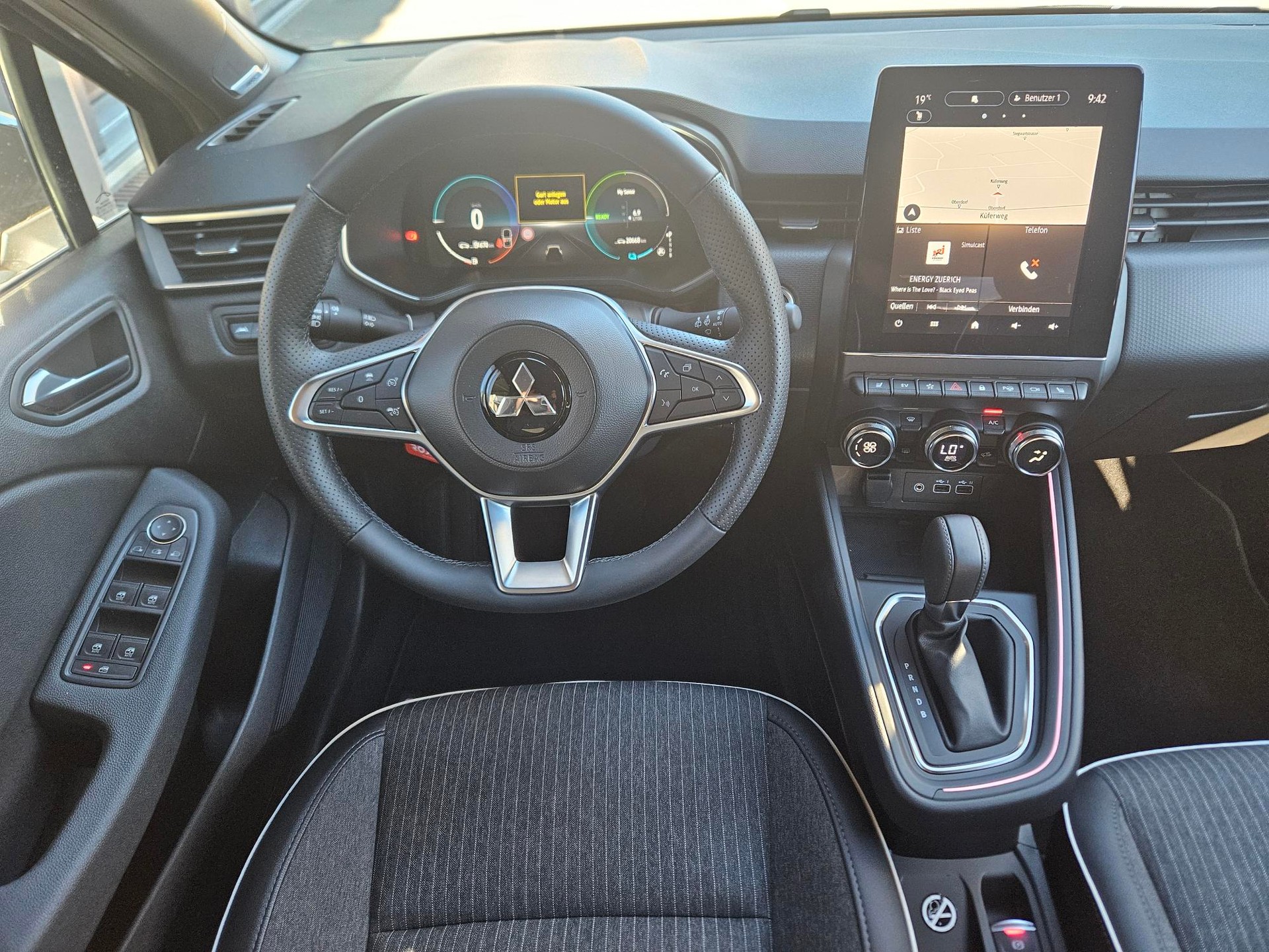 MITSUBISHI Colt 1.6 HEV Intense-image-5