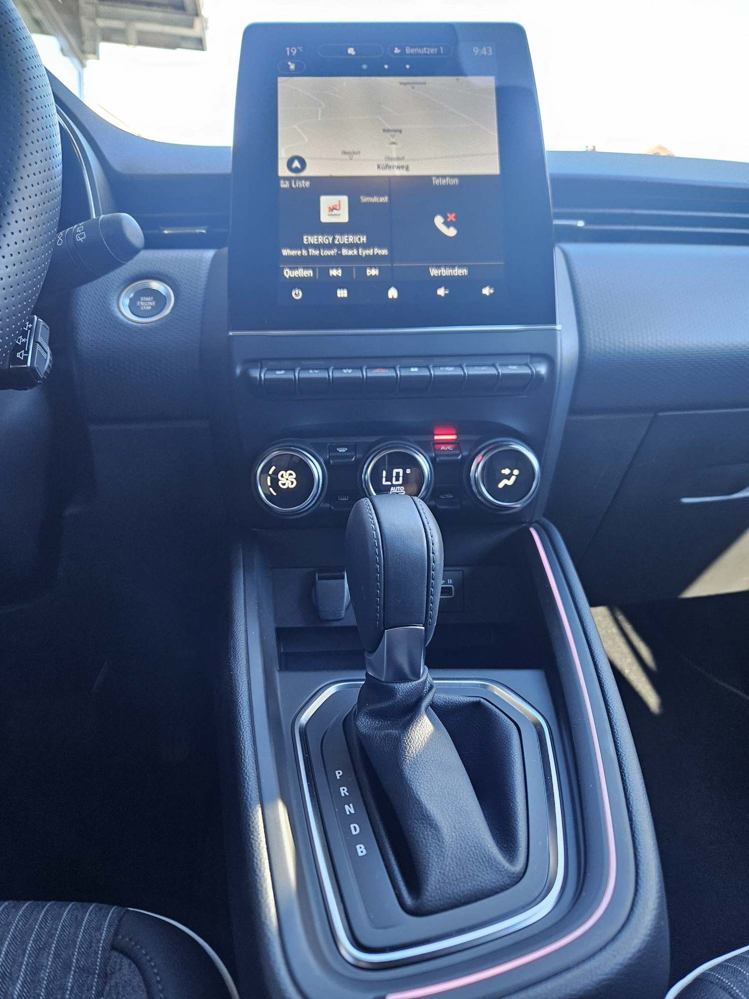 MITSUBISHI Colt 1.6 HEV Intense-image-6