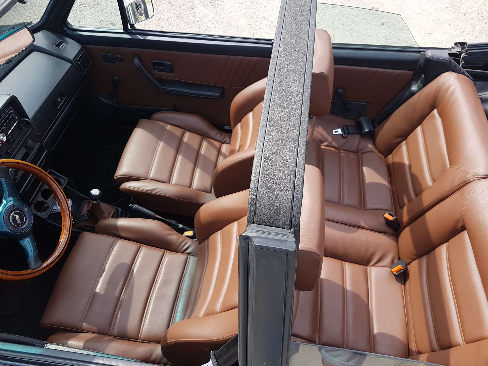 VW Golf Cabriolet 1800 Classic-Line-image-4