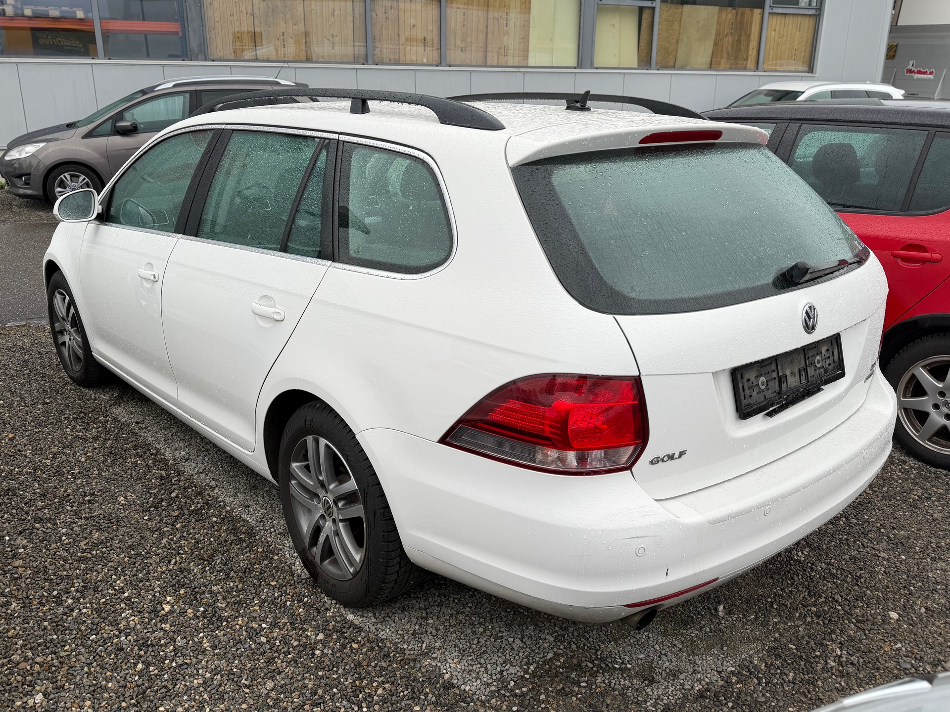 VW Golf Variant 1.6 TDI BMT Team DSG-image-5