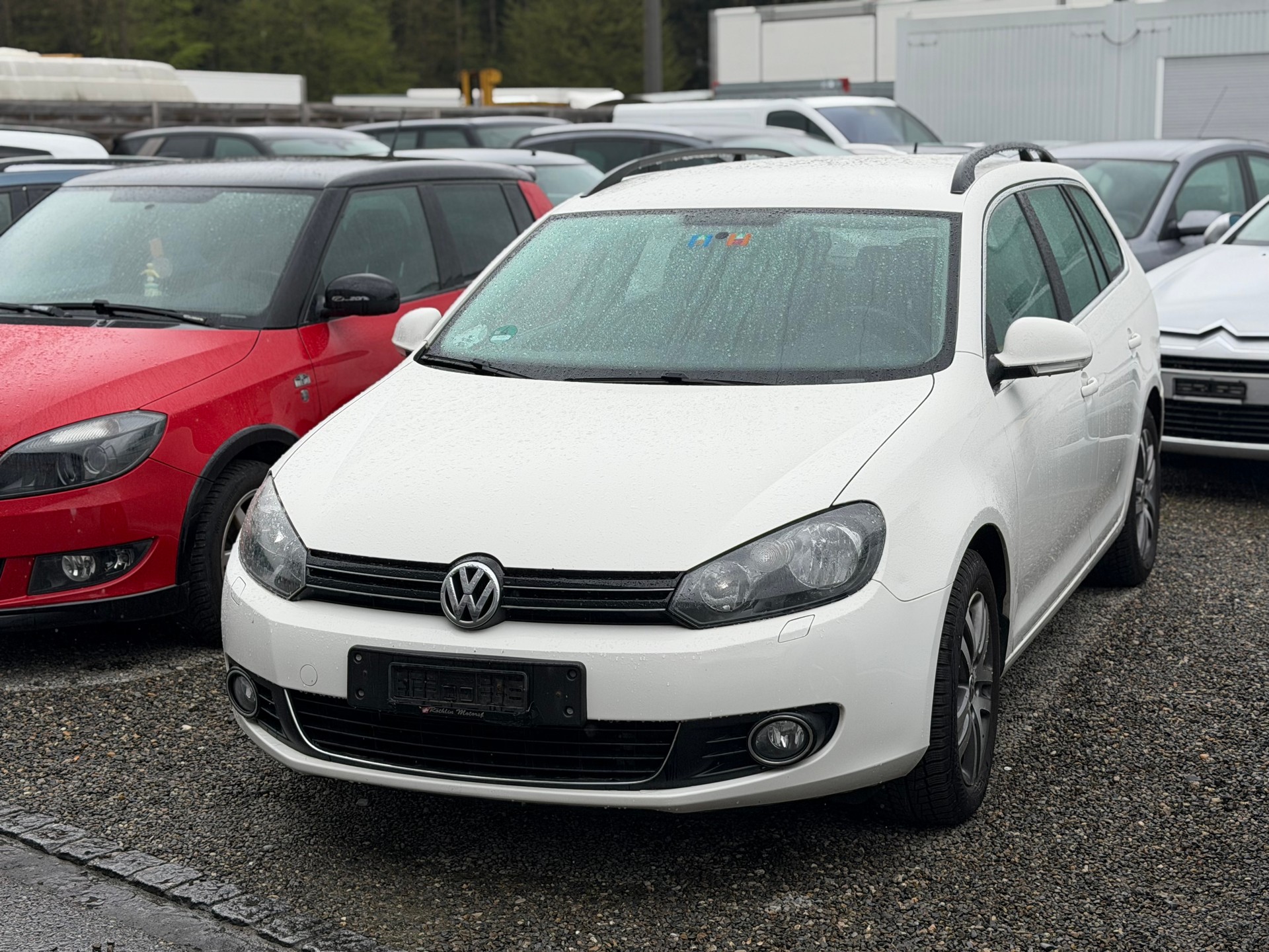 VW Golf Variant 1.6 TDI BMT Team DSG-image-0
