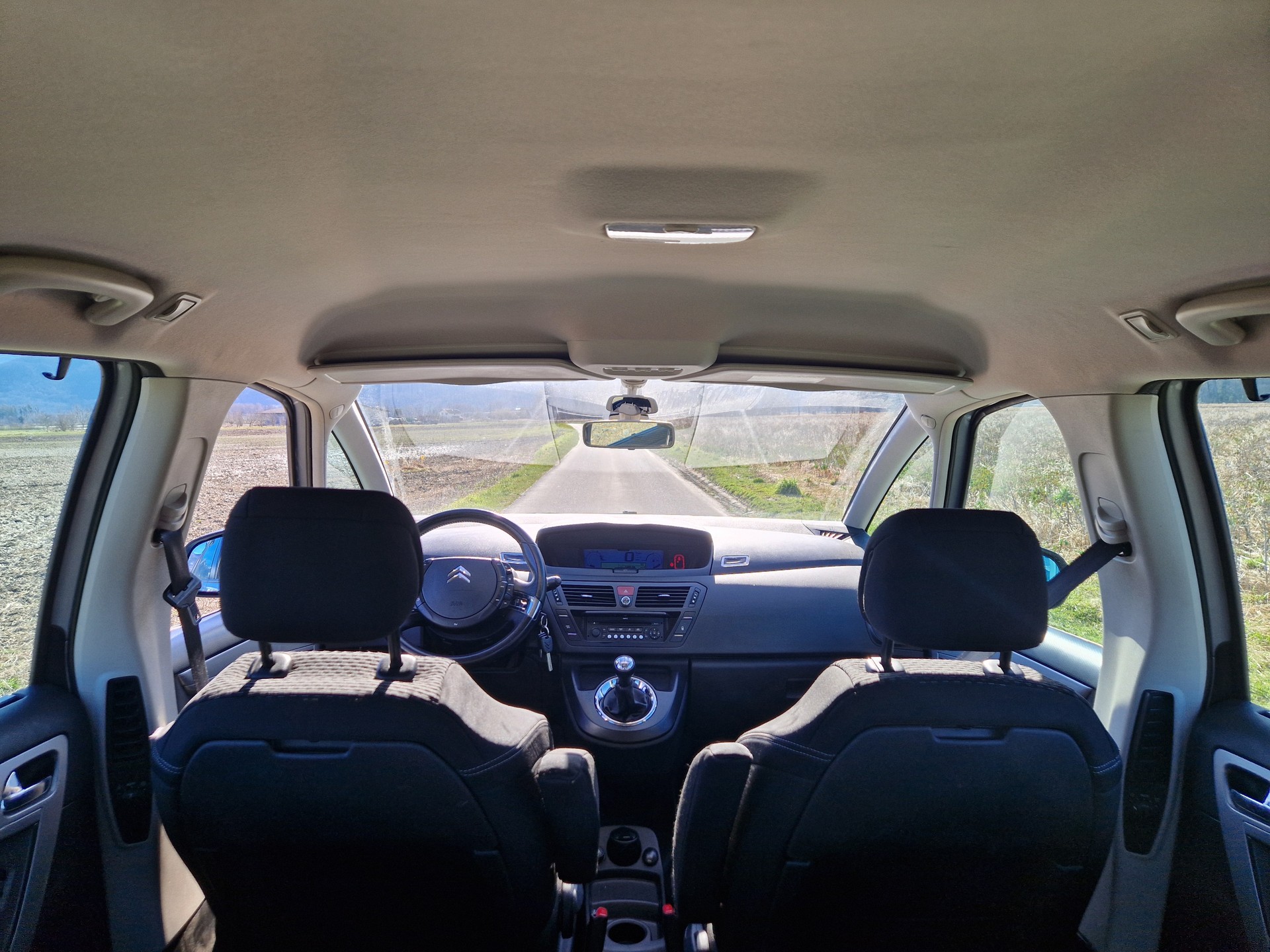 CITROEN Grand C4 Picasso 1.6 HDI 16V Dynamique-image-7