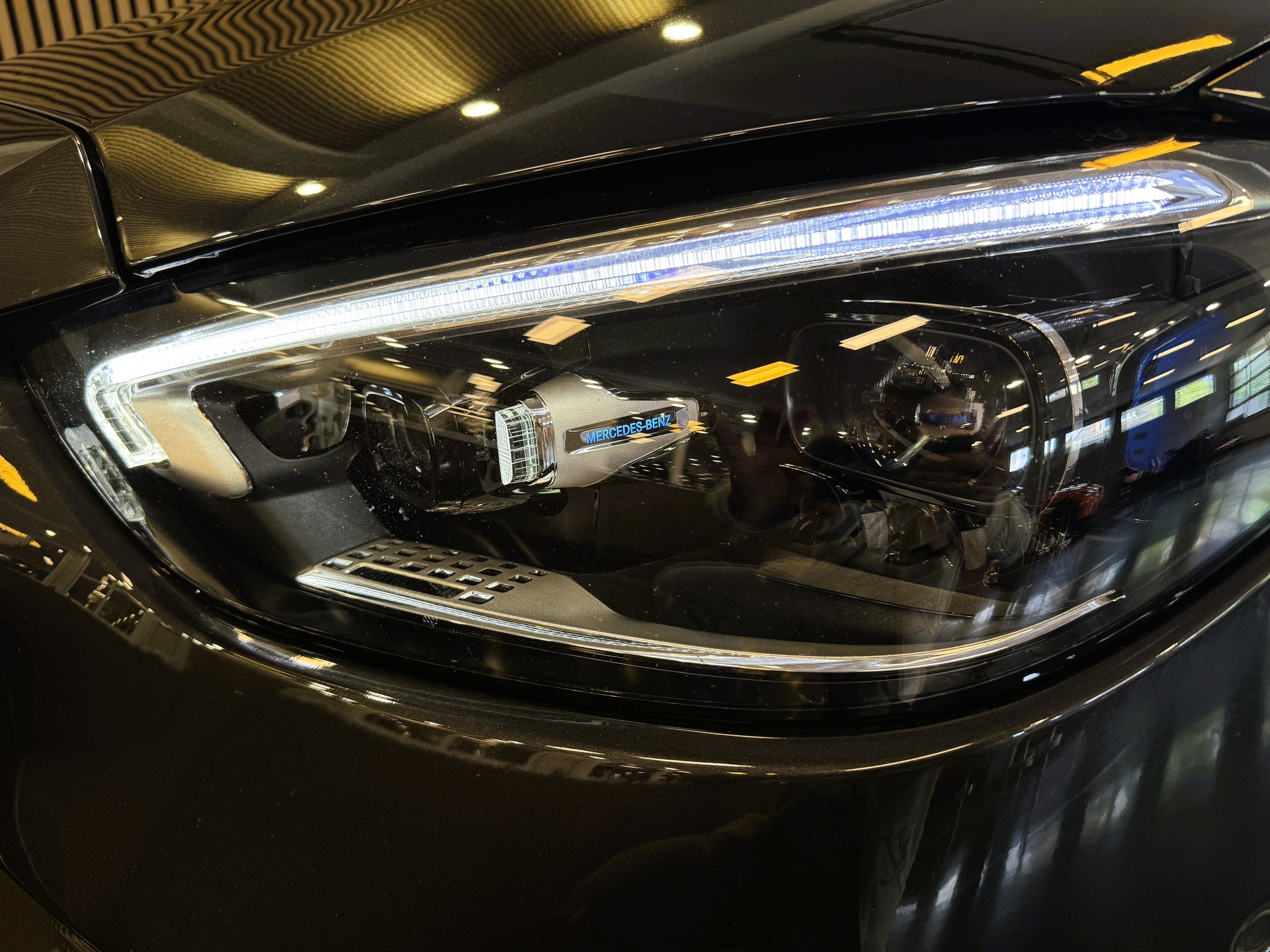 MERCEDES-BENZ C 180-showroom-element-2
