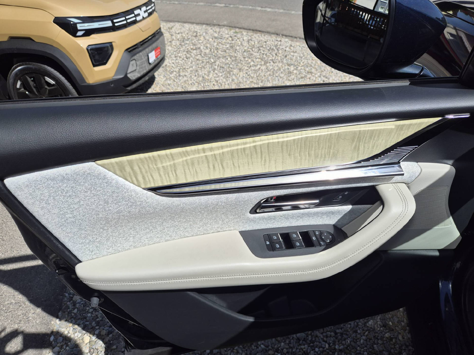MAZDA CX-60 2.5 PHEV Takumi-image-14