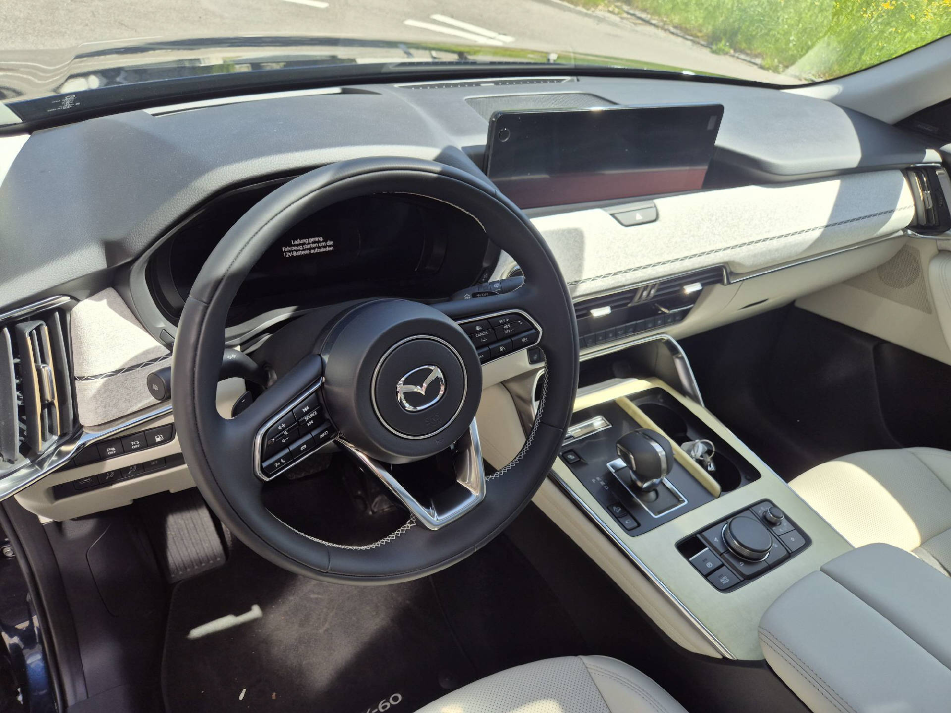 MAZDA CX-60 2.5 PHEV Takumi-image-10
