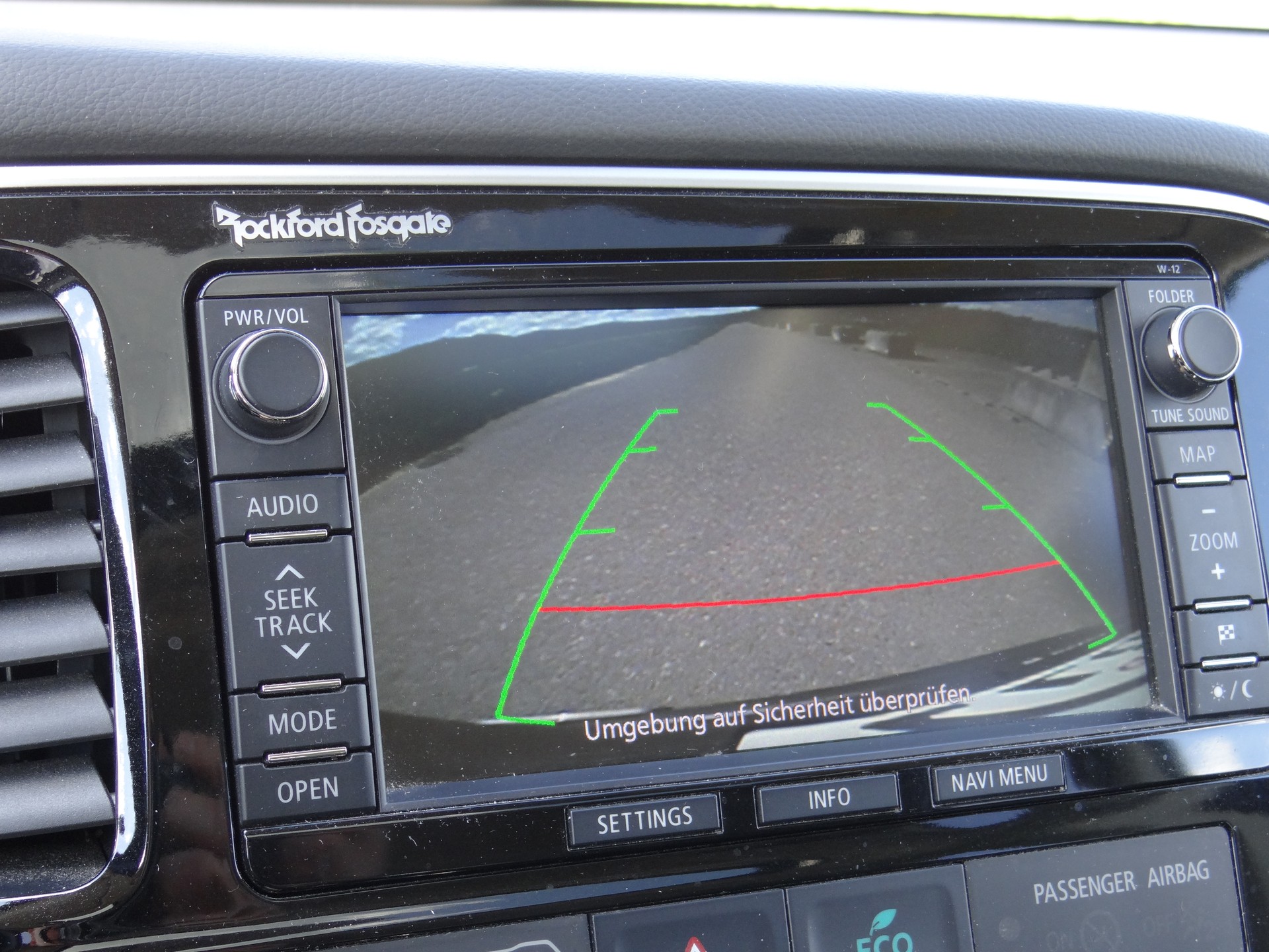 MITSUBISHI Outlander 2.0 Navigator CVT-image-8
