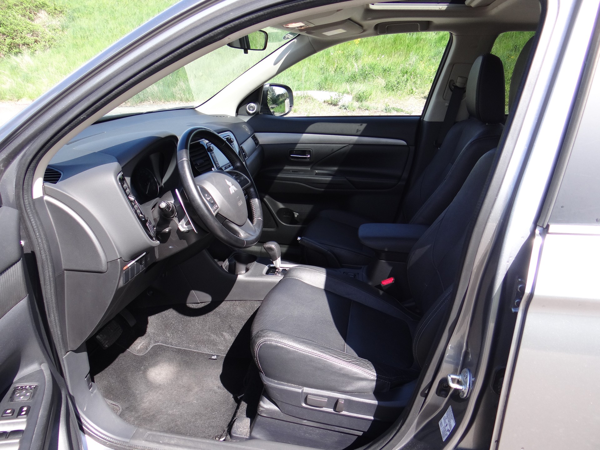MITSUBISHI Outlander 2.0 Navigator CVT-image-11