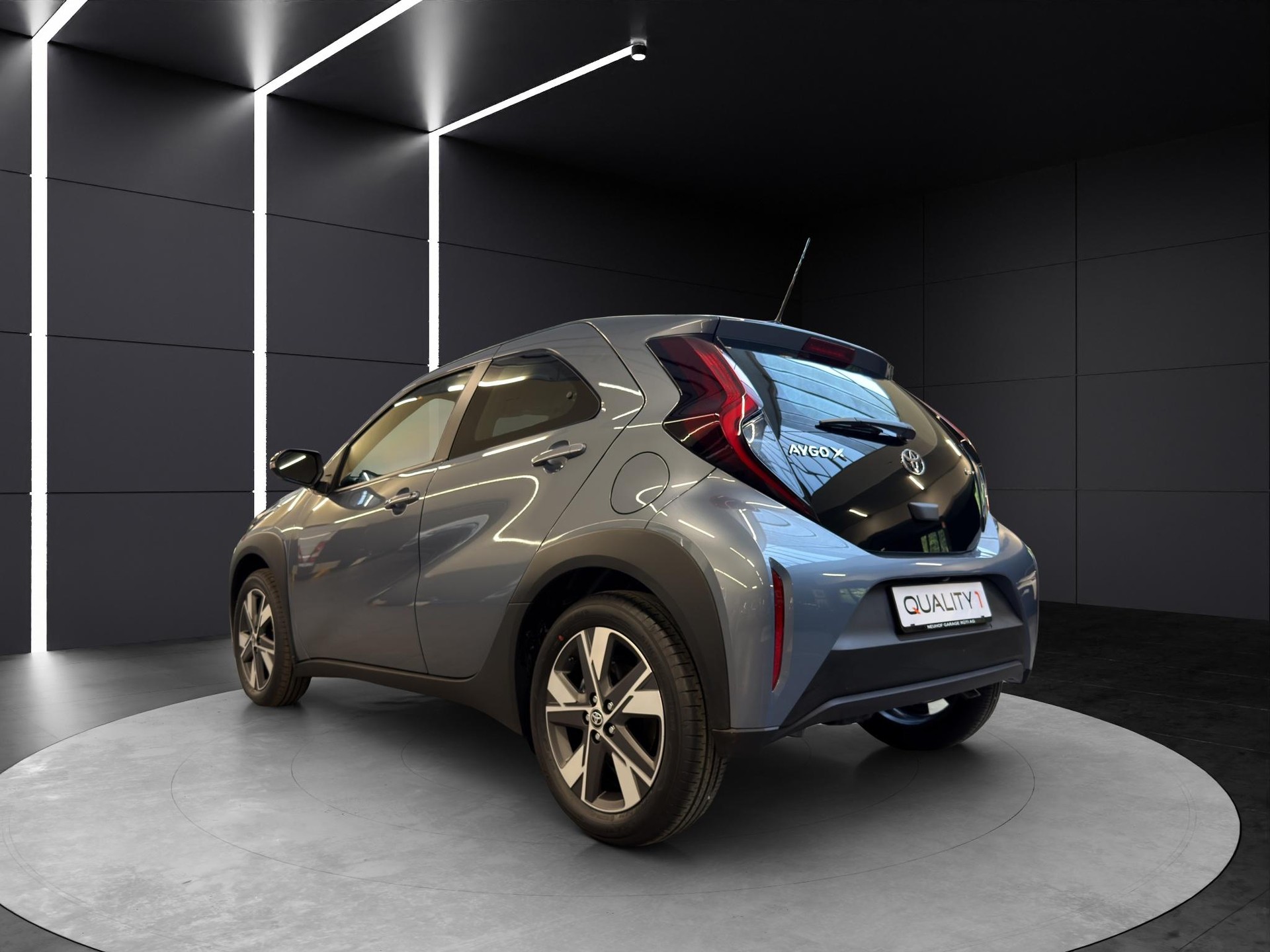 TOYOTA Aygo X 1.5 VVT-i HSD Trend-showroom-element-2