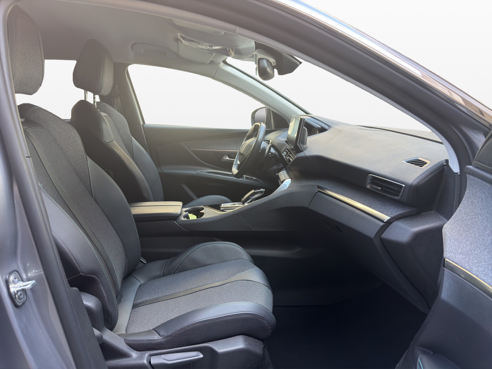 PEUGEOT 5008 1.2 Pure Tech Active Pack EAT8***7-Plätzer-image-14