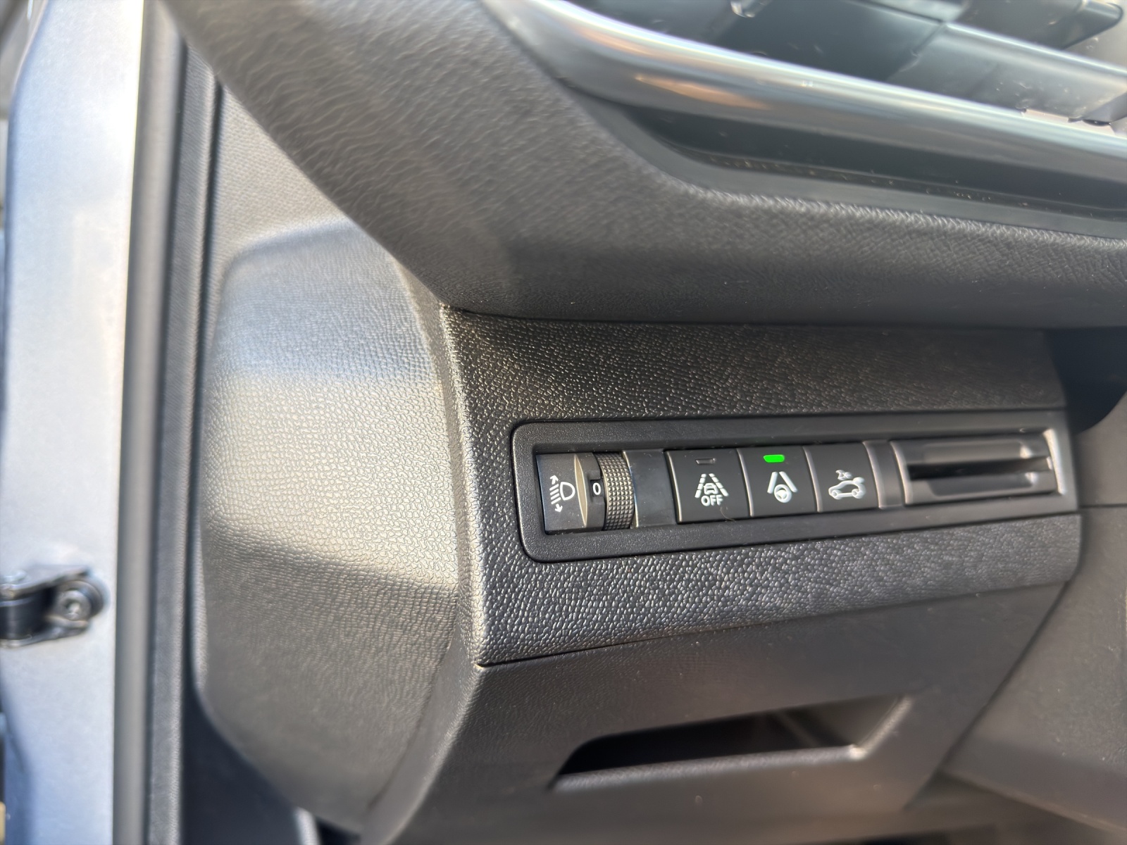 PEUGEOT 5008 1.2 Pure Tech Active Pack EAT8***7-Plätzer-image-29