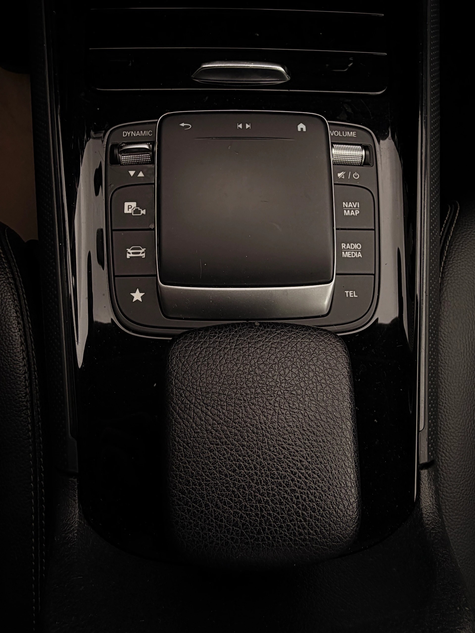 MERCEDES-BENZ B 180 d Style 8G-DCT-image-6