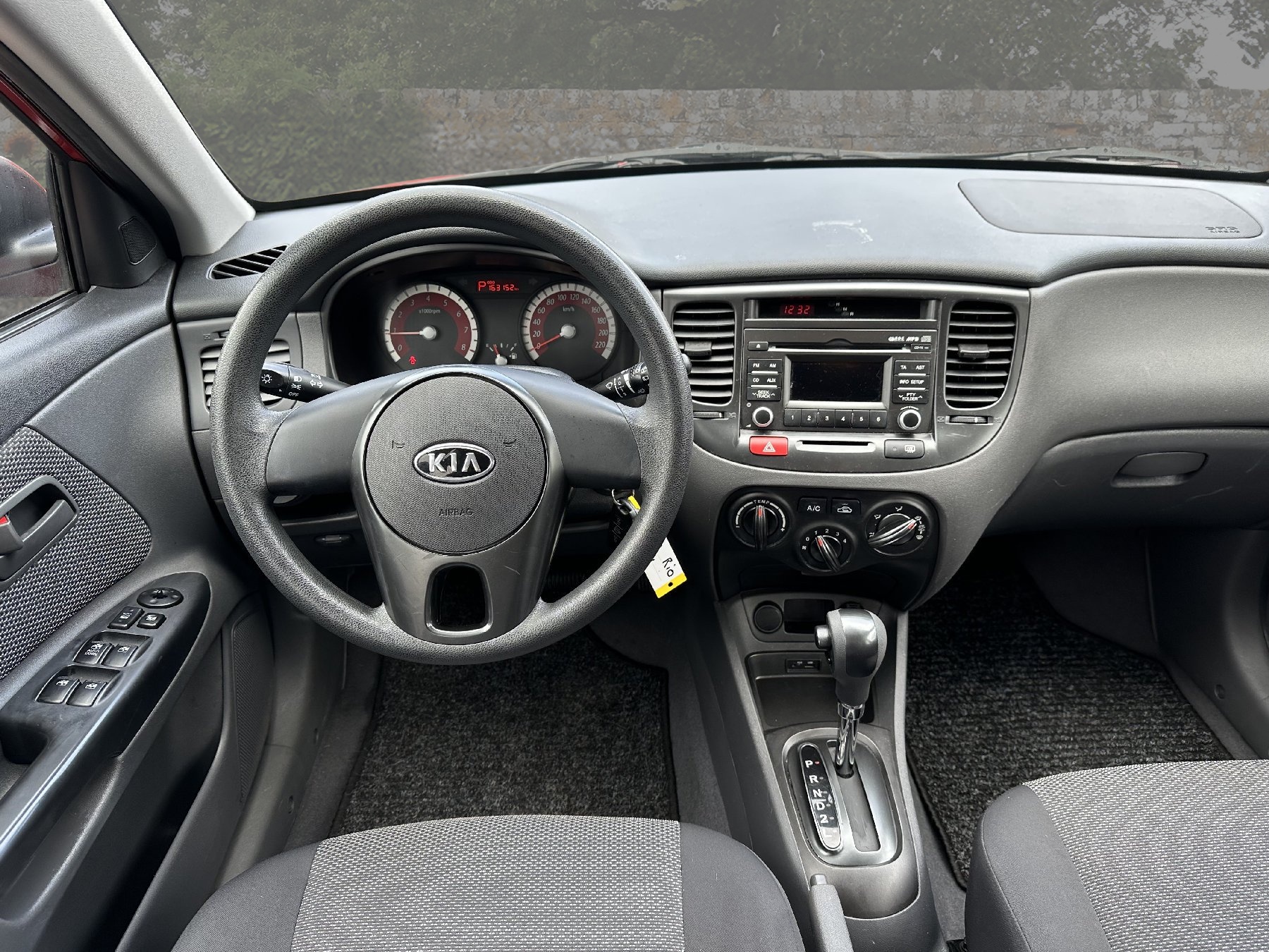 KIA Rio 1.6 CVVT _seven Automatic-image-8