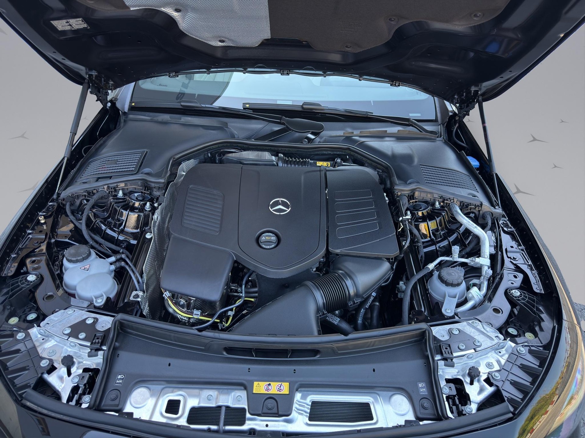 MERCEDES-BENZ CLE 200 AMG Line 4matic Cabriolet-image-19
