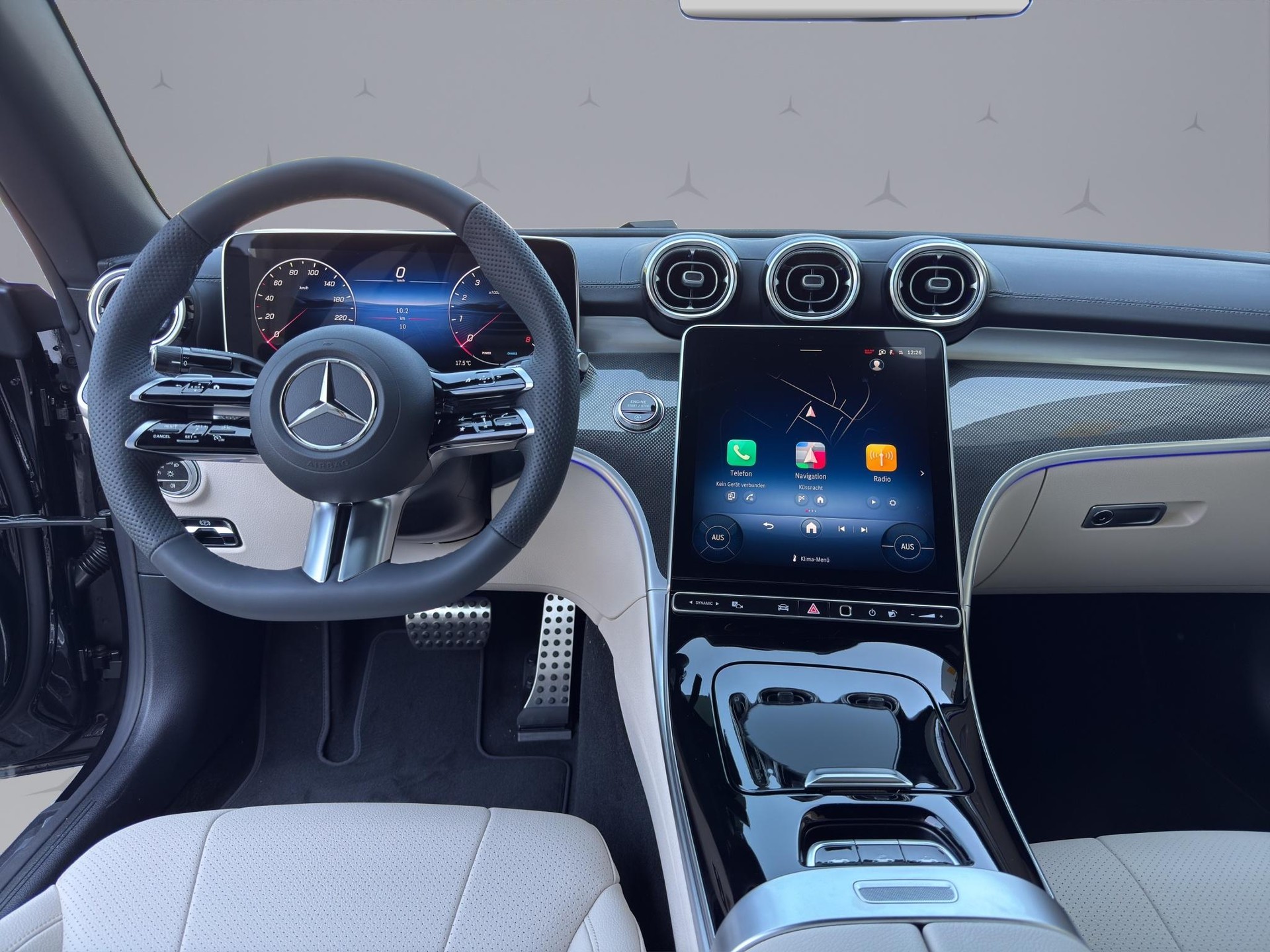 MERCEDES-BENZ CLE 200 AMG Line 4matic Cabriolet-image-13