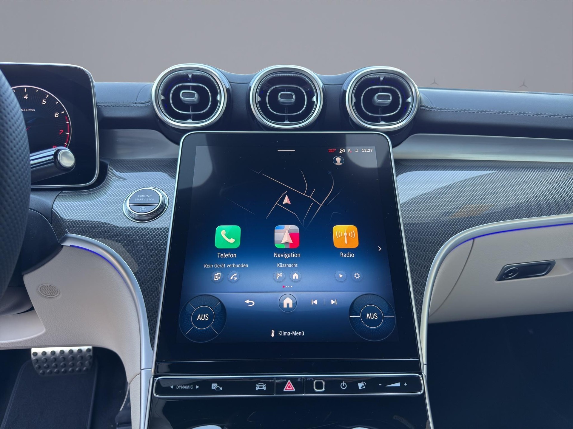 MERCEDES-BENZ CLE 200 AMG Line 4matic Cabriolet-image-15