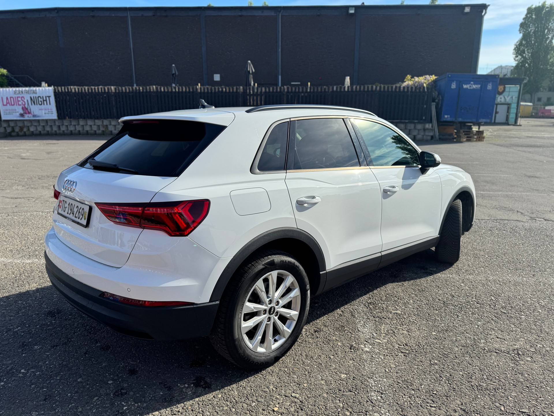 AUDI Q3 1.4 45 TFSI e S line S-Tronic Geländewagen / SUV-image-3