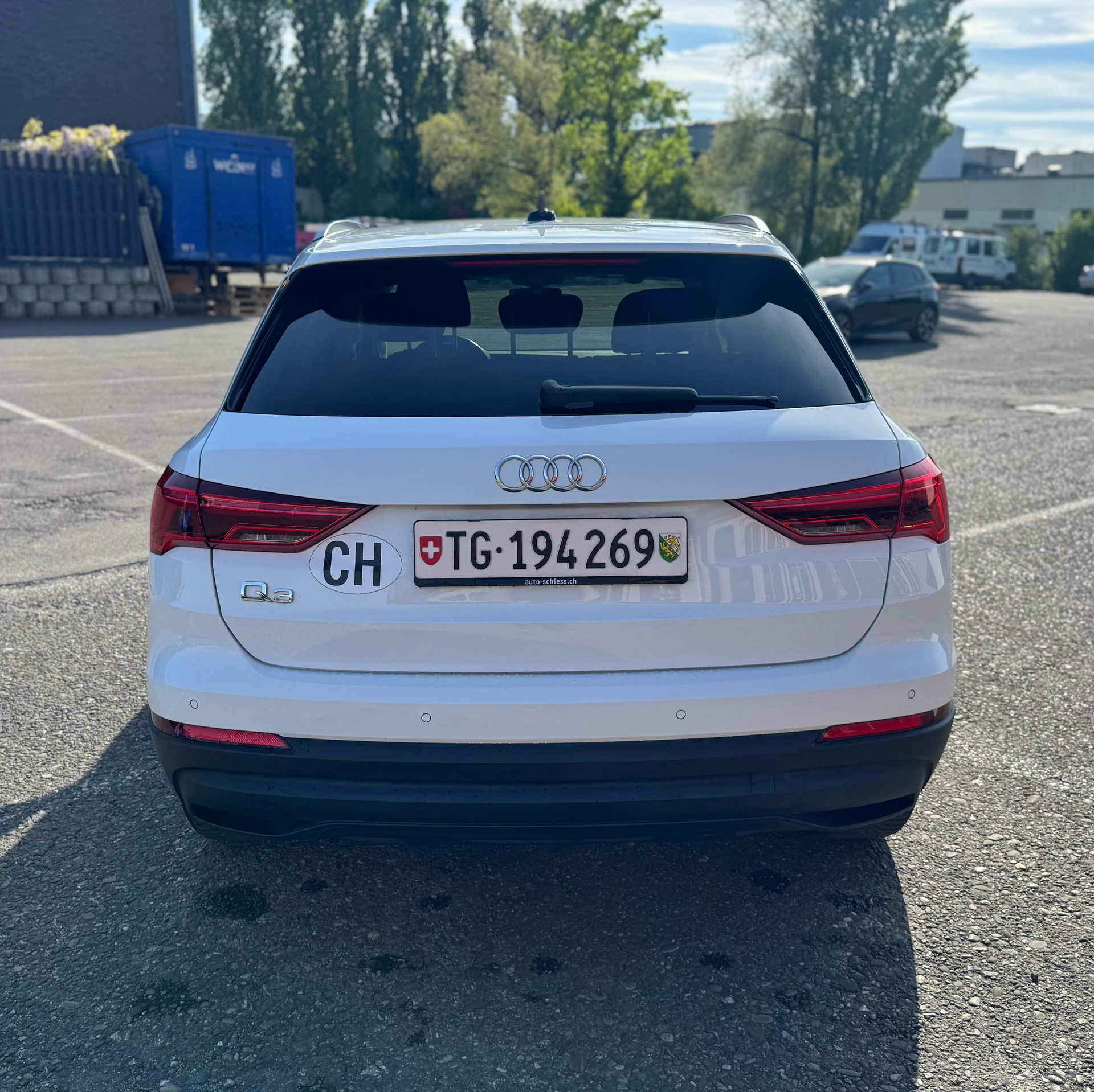 AUDI Q3 1.4 45 TFSI e S line S-Tronic Geländewagen / SUV-image-2