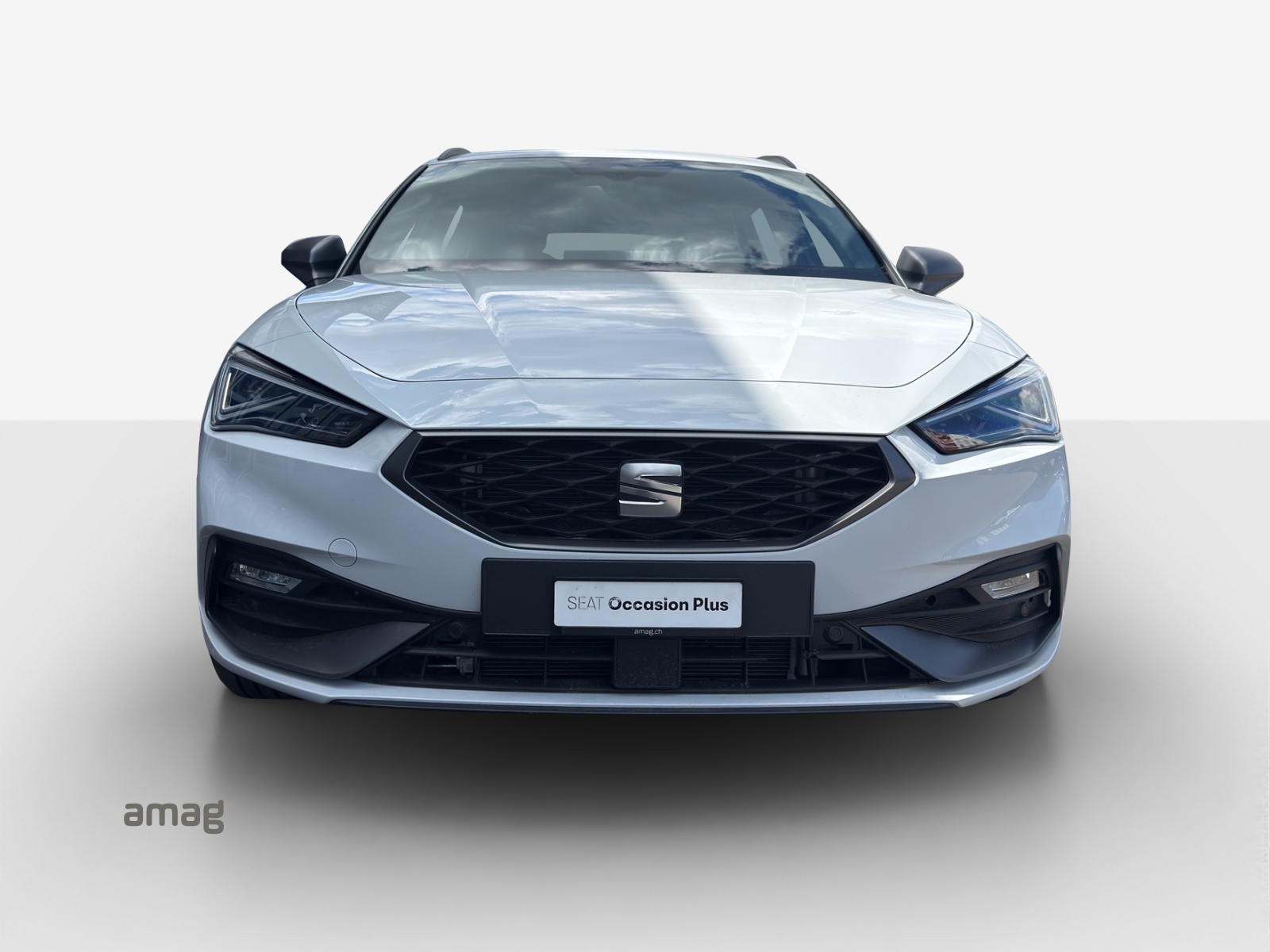 SEAT Leon ST 1.5 eHybrid pHEV DSG FR-image-7