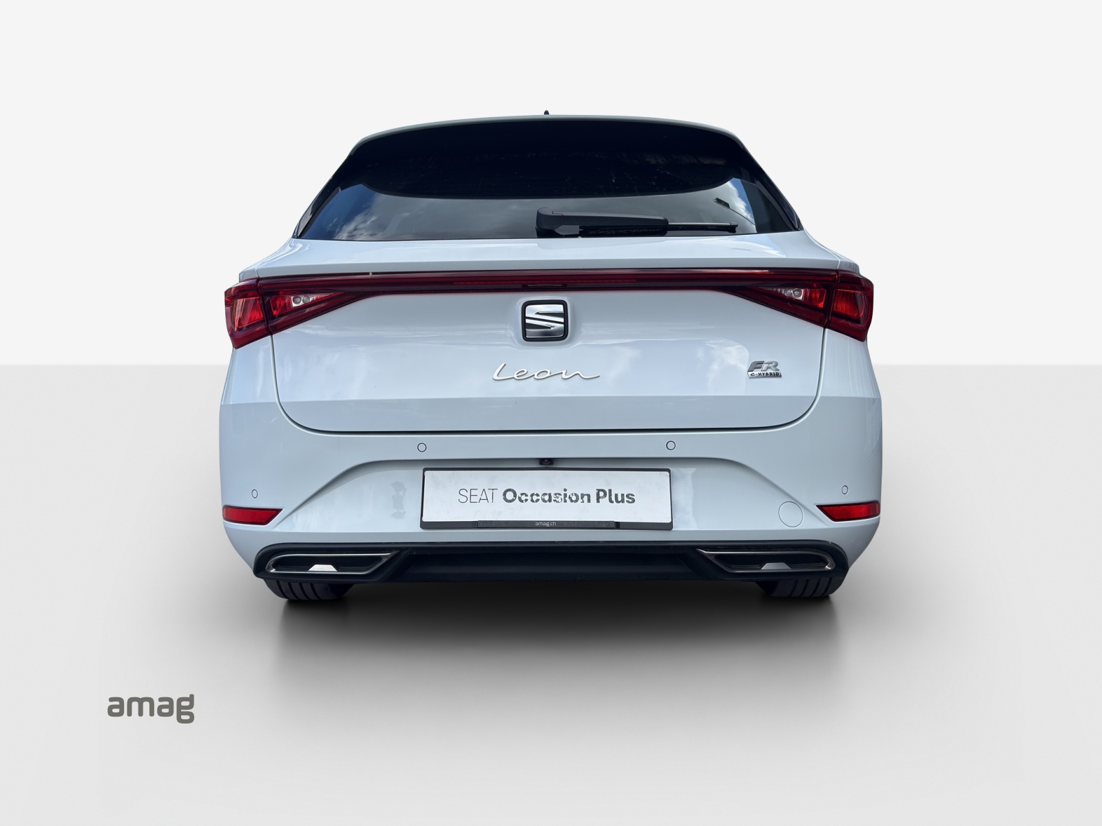 SEAT Leon ST 1.5 eHybrid pHEV DSG FR-image-4