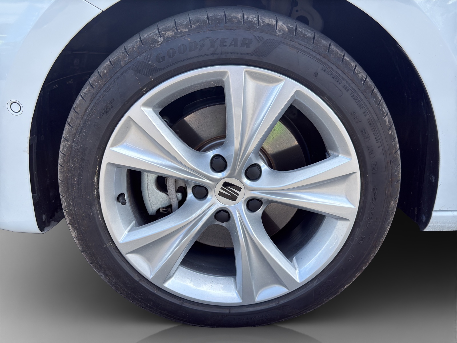 SEAT Leon ST 1.5 eHybrid pHEV DSG FR-image-14