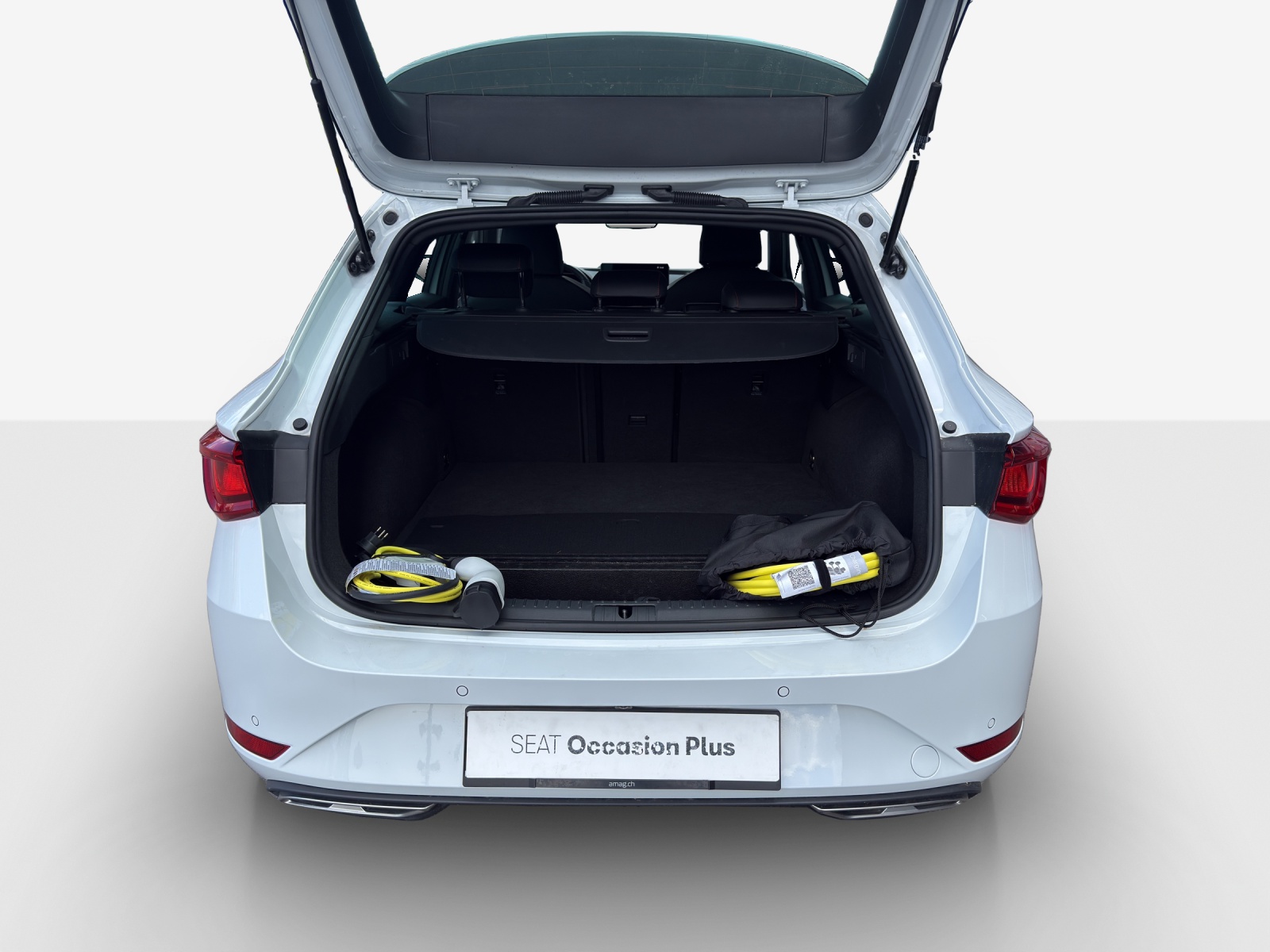SEAT Leon ST 1.5 eHybrid pHEV DSG FR-image-13