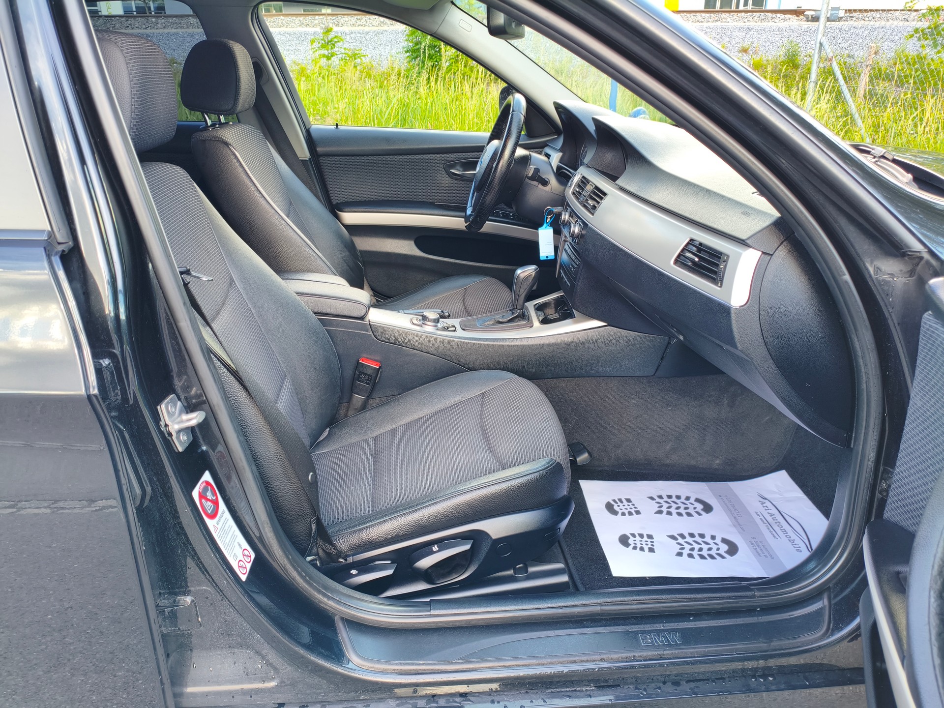 BMW 320d xDrive Steptronic-image-13
