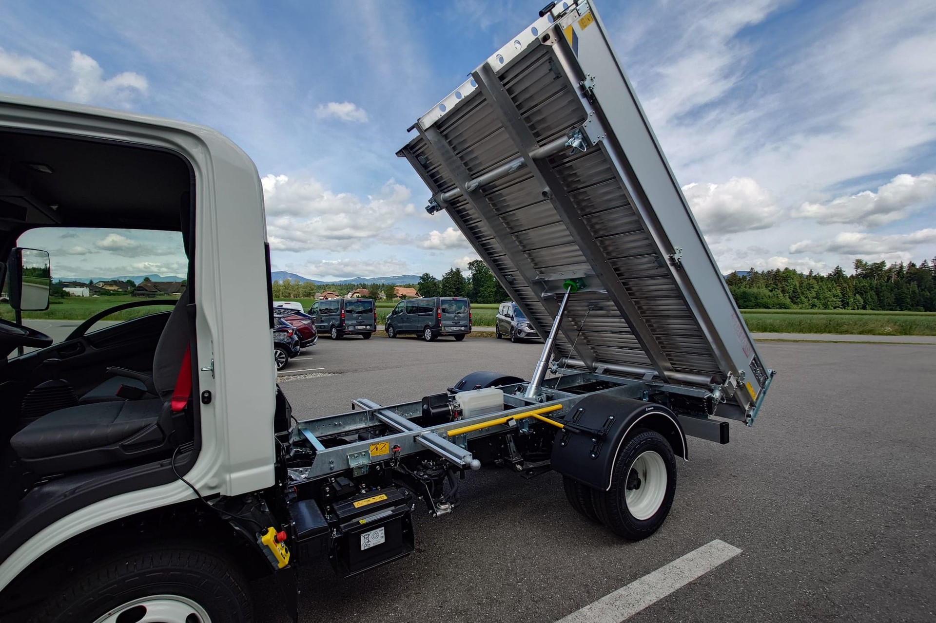 ISUZU M21 Kab.-Ch. E DR 1.9 Ddi T-image-7