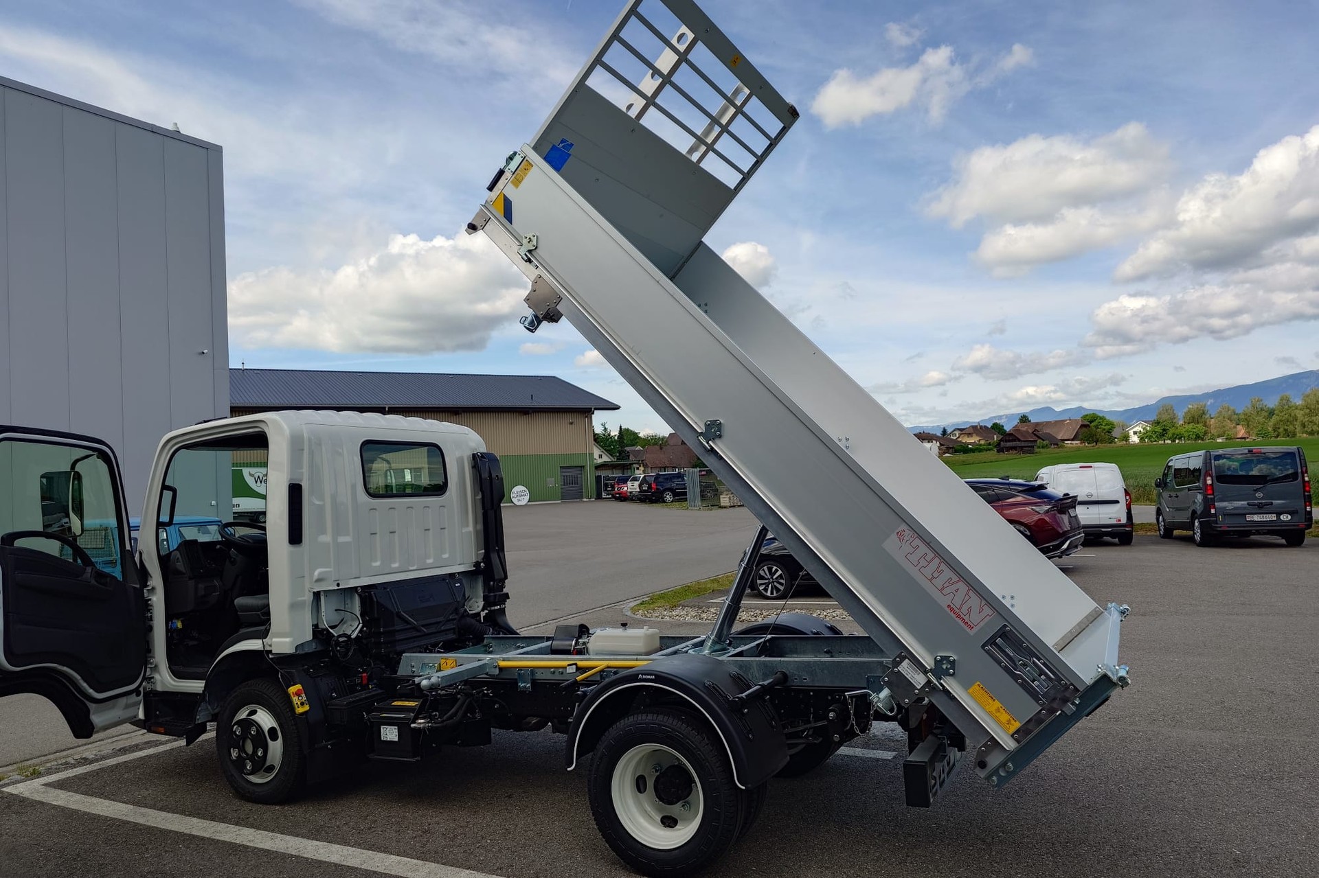 ISUZU M21 Kab.-Ch. E DR 1.9 Ddi T-image-6