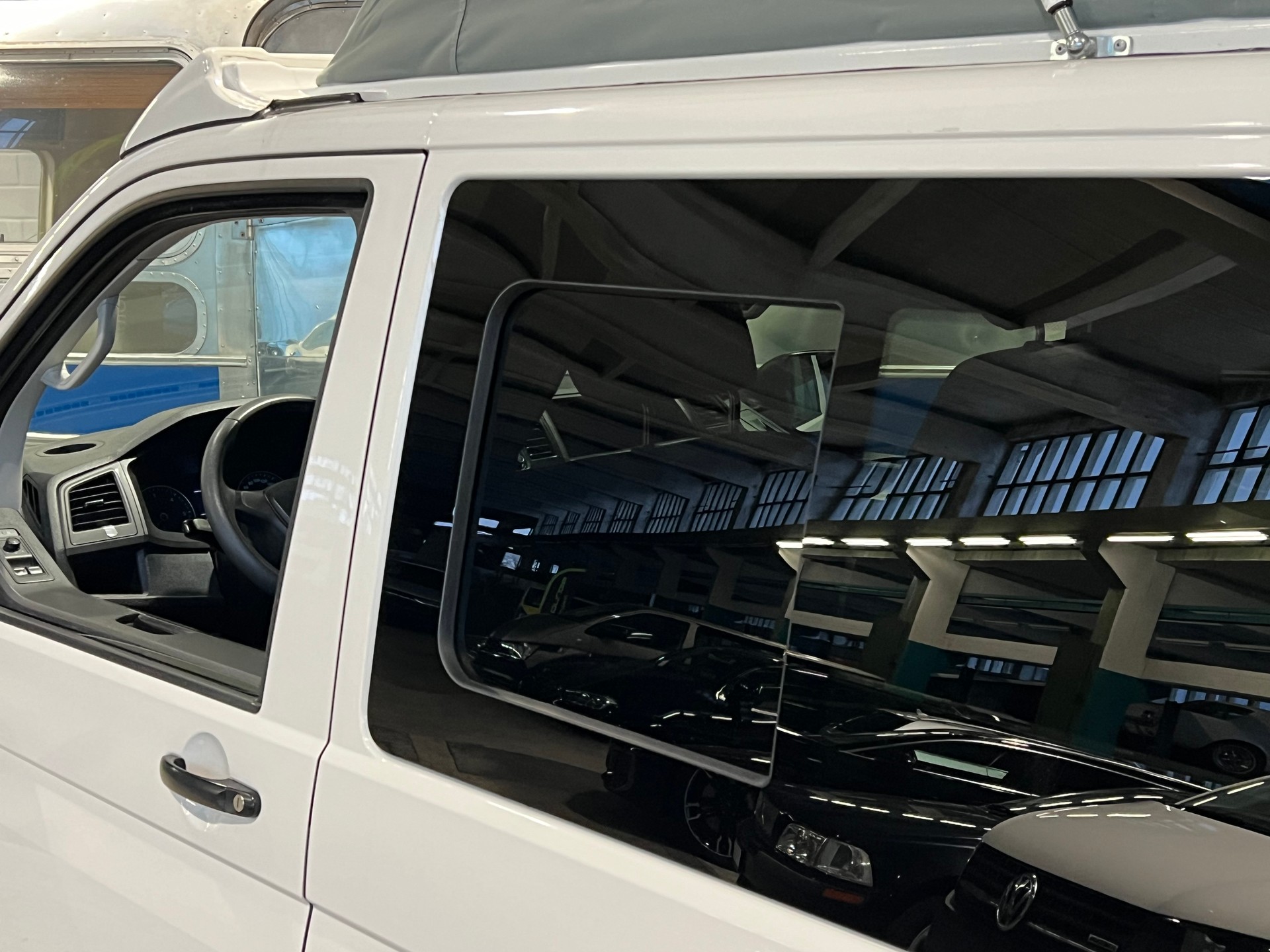 VW T6.1 2.0 TDI Camper DSG Automat / Summermobil (ähnlich California) *** Camping-Ausbau NEU ***-image-6