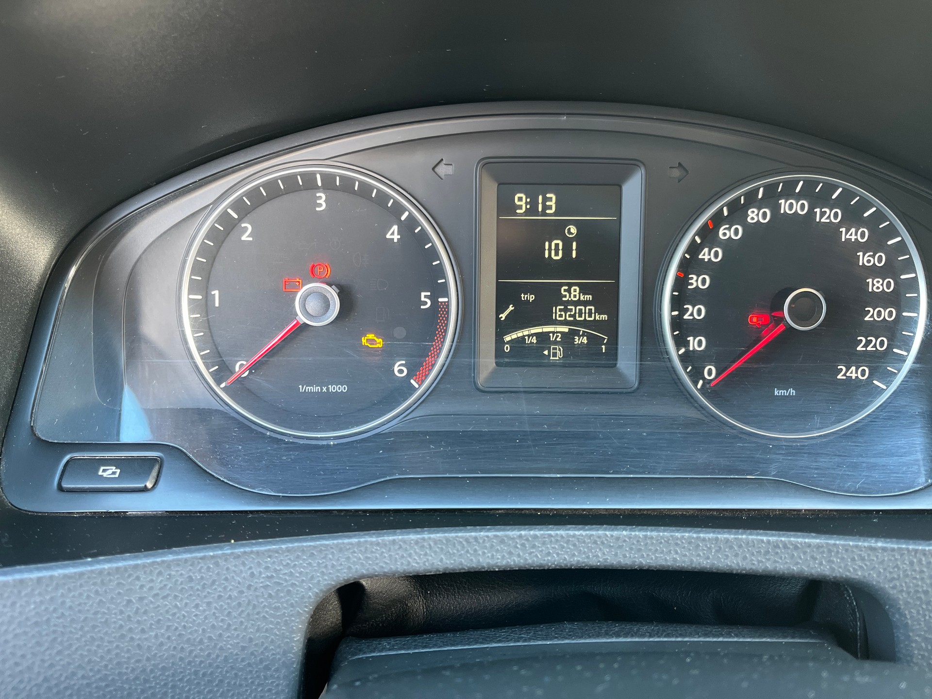 VW 2.0 TDI Camper-image-6