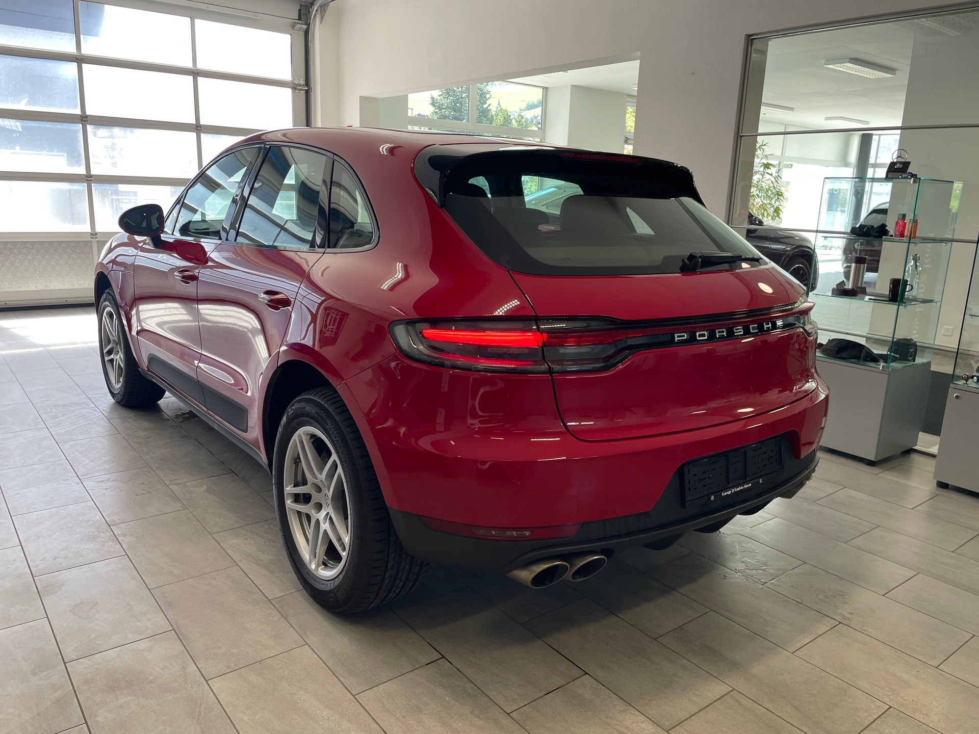 PORSCHE Macan S PDK-image-5